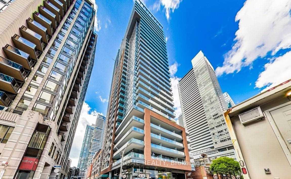 1903 - 8 Mercer Street Toronto Ontario Canada Rent residential Alex Beis Right at Home Realty, Brokerage*