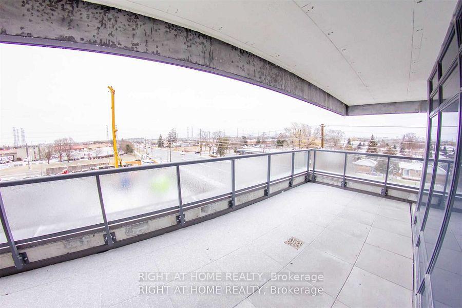 413 - 1480 Bayly Street Pickering Ontario Canada Rent residential Alex Beis Right at Home Realty, Brokerage*