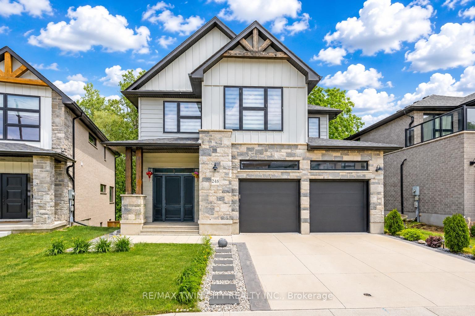 248 Otterbein Road Kitchener Ontario Canada Sale residential NICOLE POHL RE/MAX Twin City Realty Inc., Brokerage*
