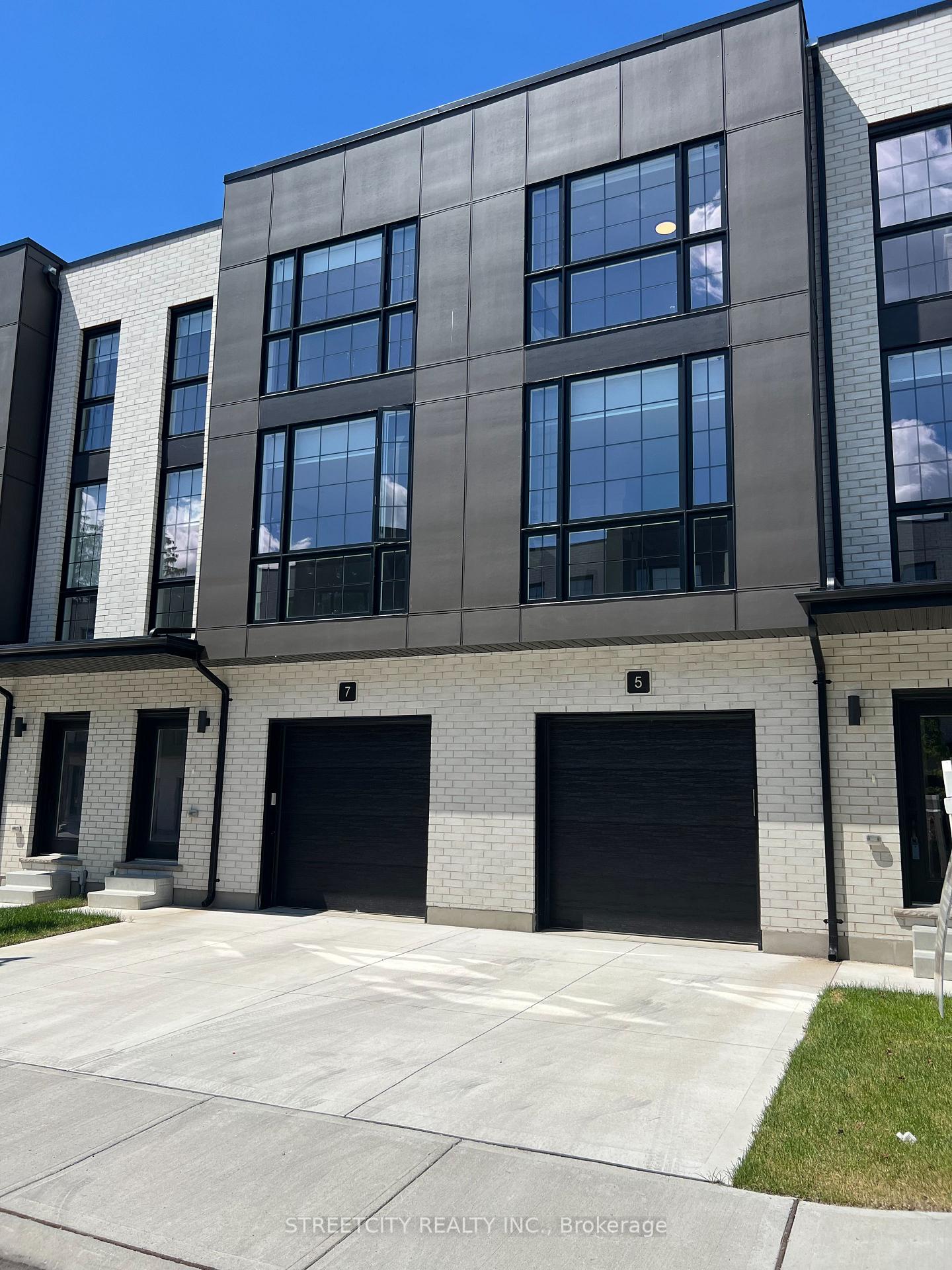 9 - 2500 MAIN Street London South Ontario Canada Sale residential   STREETCITY REALTY INC., BROKERAGE*