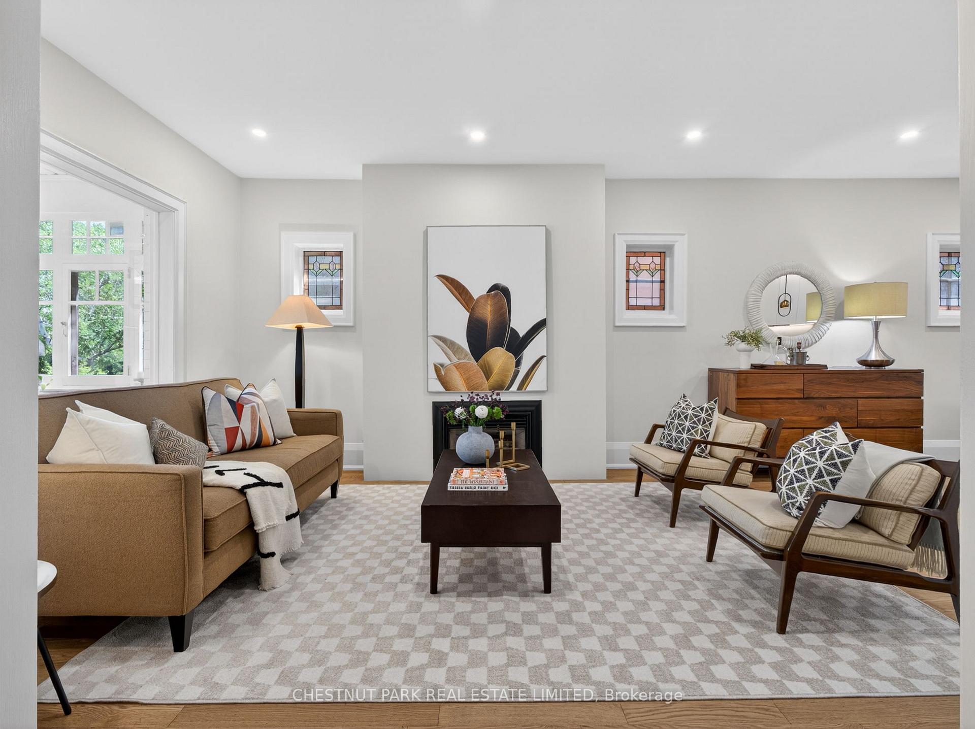 4 Bedroom Single Family Home/House's Image 4