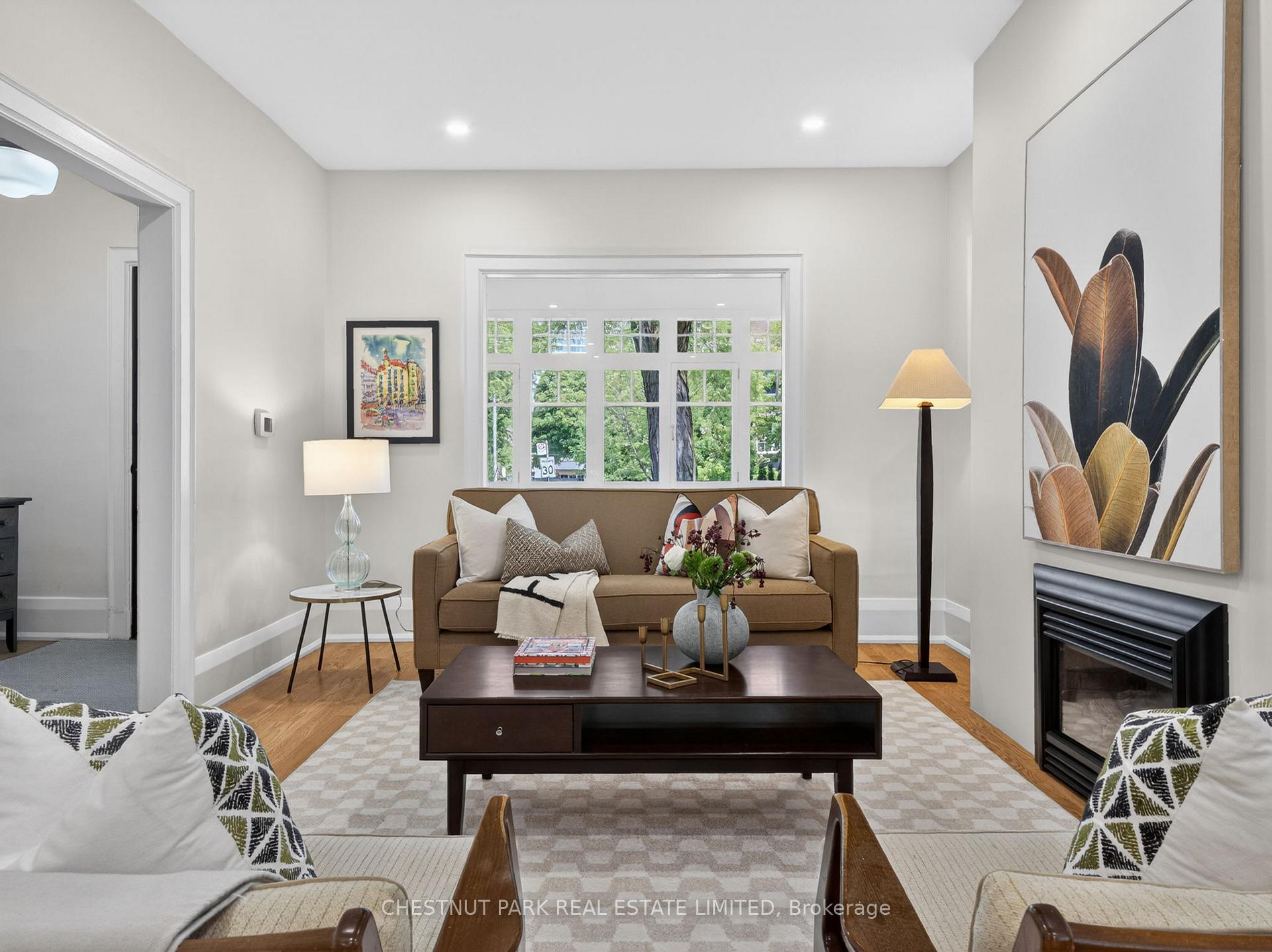 4 Bedroom Single Family Home/House's Image 5