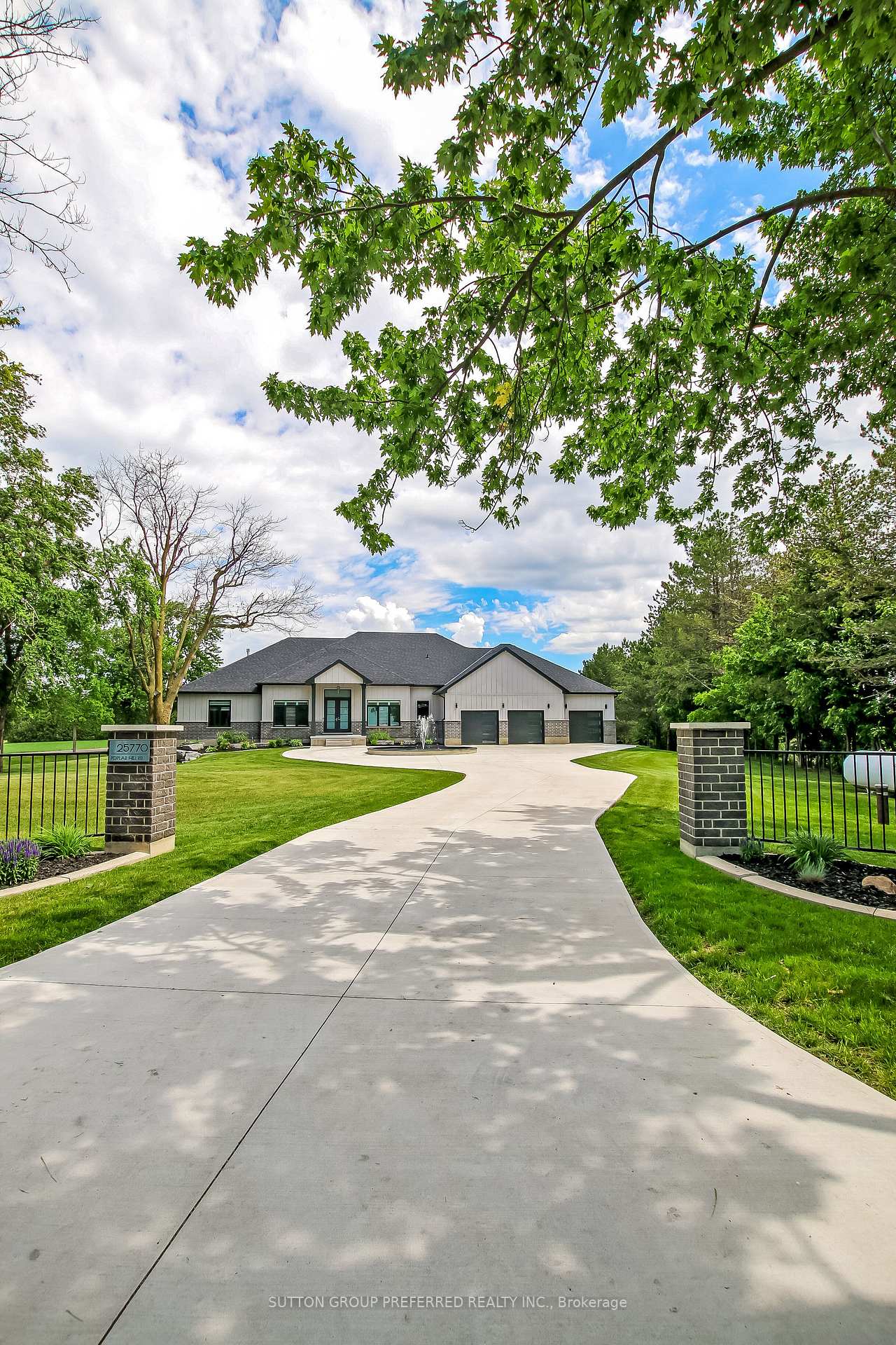 25770 Poplar Hill Road Middlesex Centre Ontario Canada Sale residential   STREETCITY REALTY INC., BROKERAGE*
