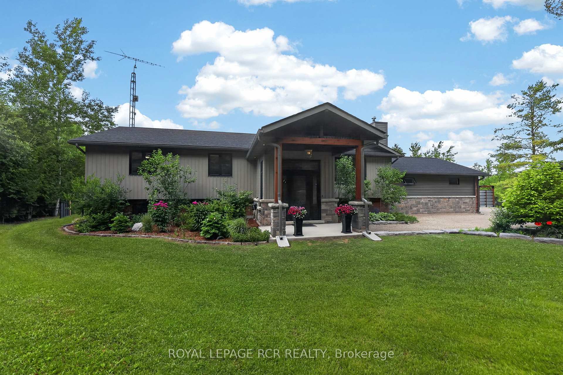 386237 20 Sideroad Mono Ontario Canada Sale residential Andrea Thomas Royal LePage RCR Realty, Brokerage *