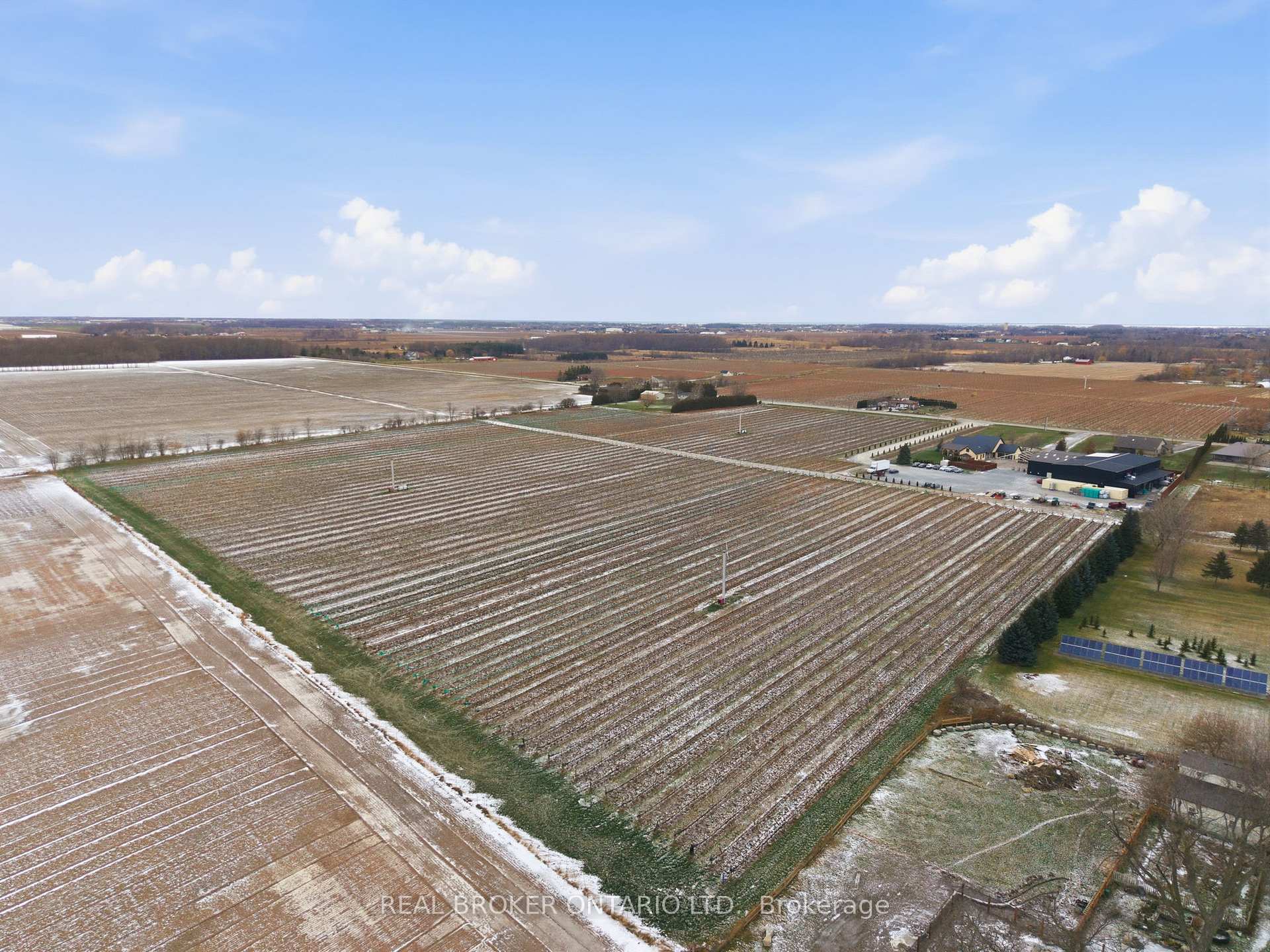 823 6 Line Niagara-On-The-Lake Ontario Canada Sale commercial   COLDWELL BANKER ADVANTAGE REAL ESTATE INC, BROKERAGE*