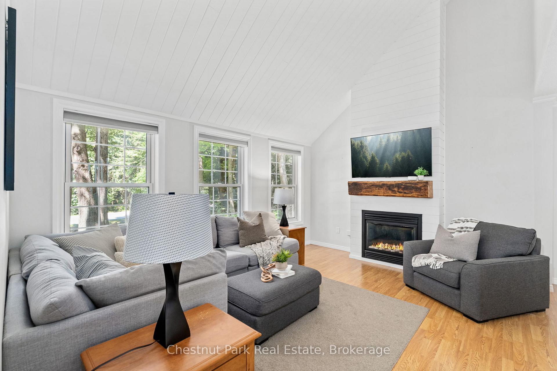 3 Bedroom Single Family Home/House's Image 4