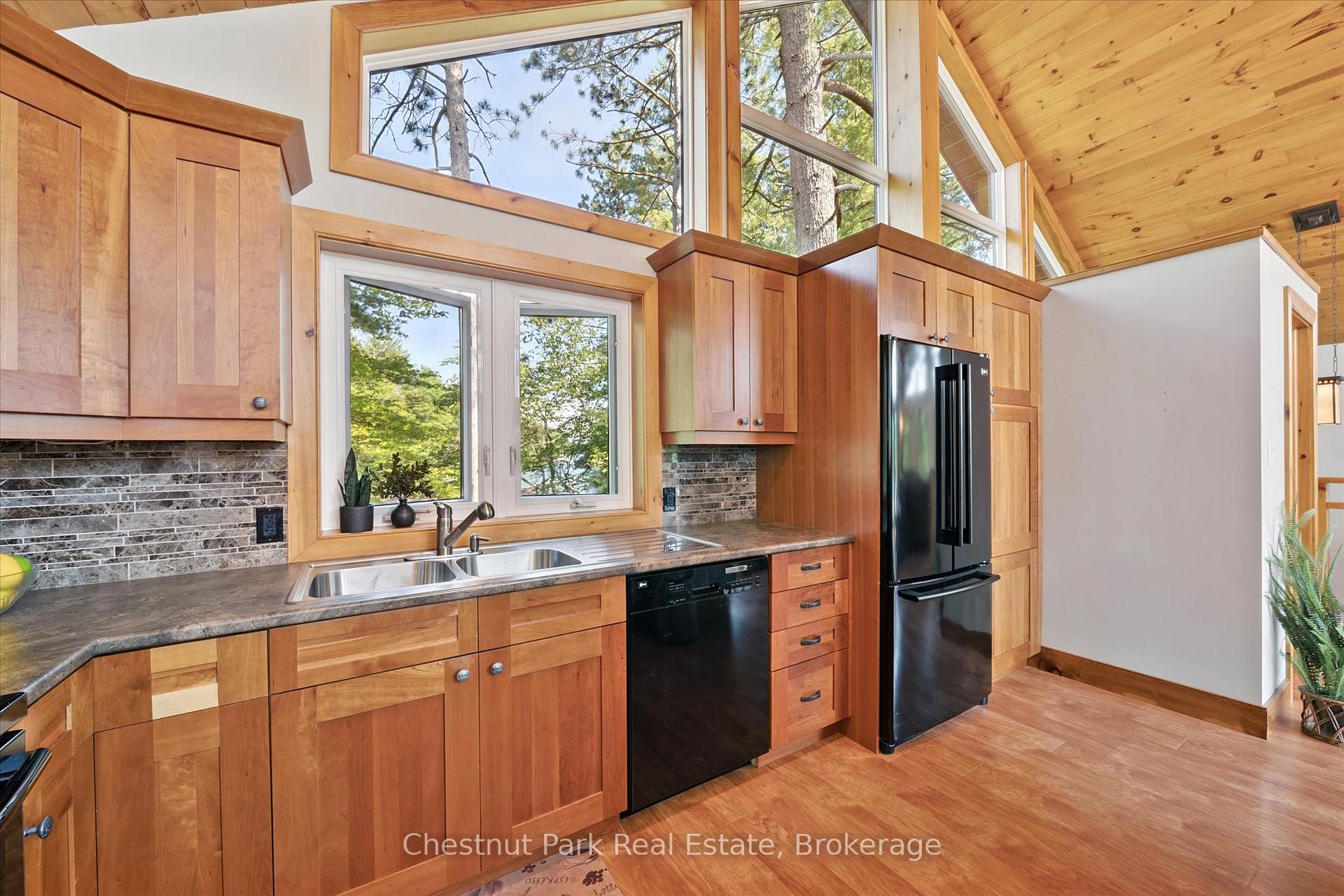 3 Bedroom Single Family Home/House's Image 16