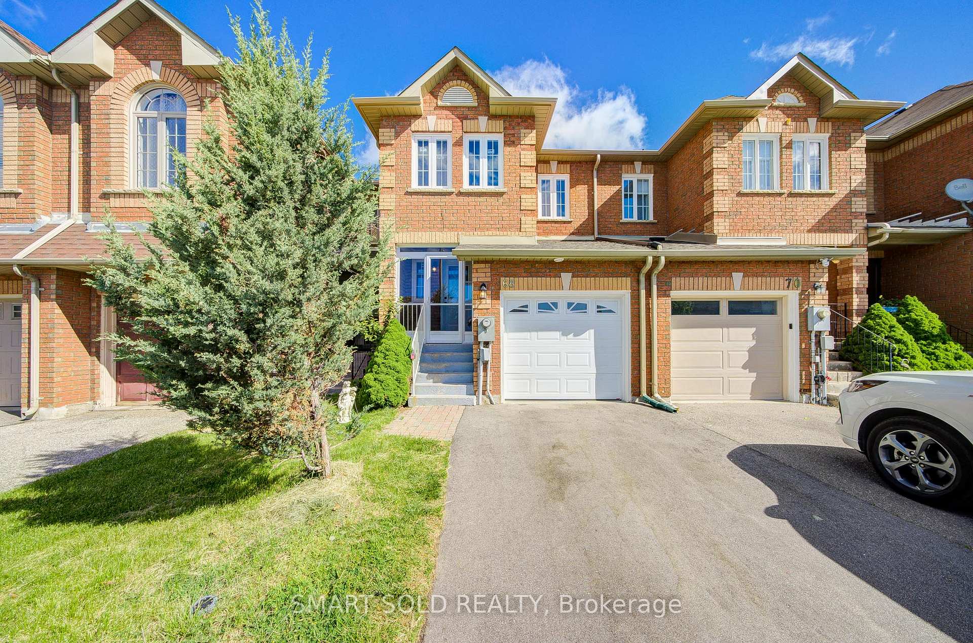 68 Denton Circle Vaughan Ontario Canada Sale residential Svetlana Krasnaya Sutton Group-Admiral Realty Inc., Brokerage *