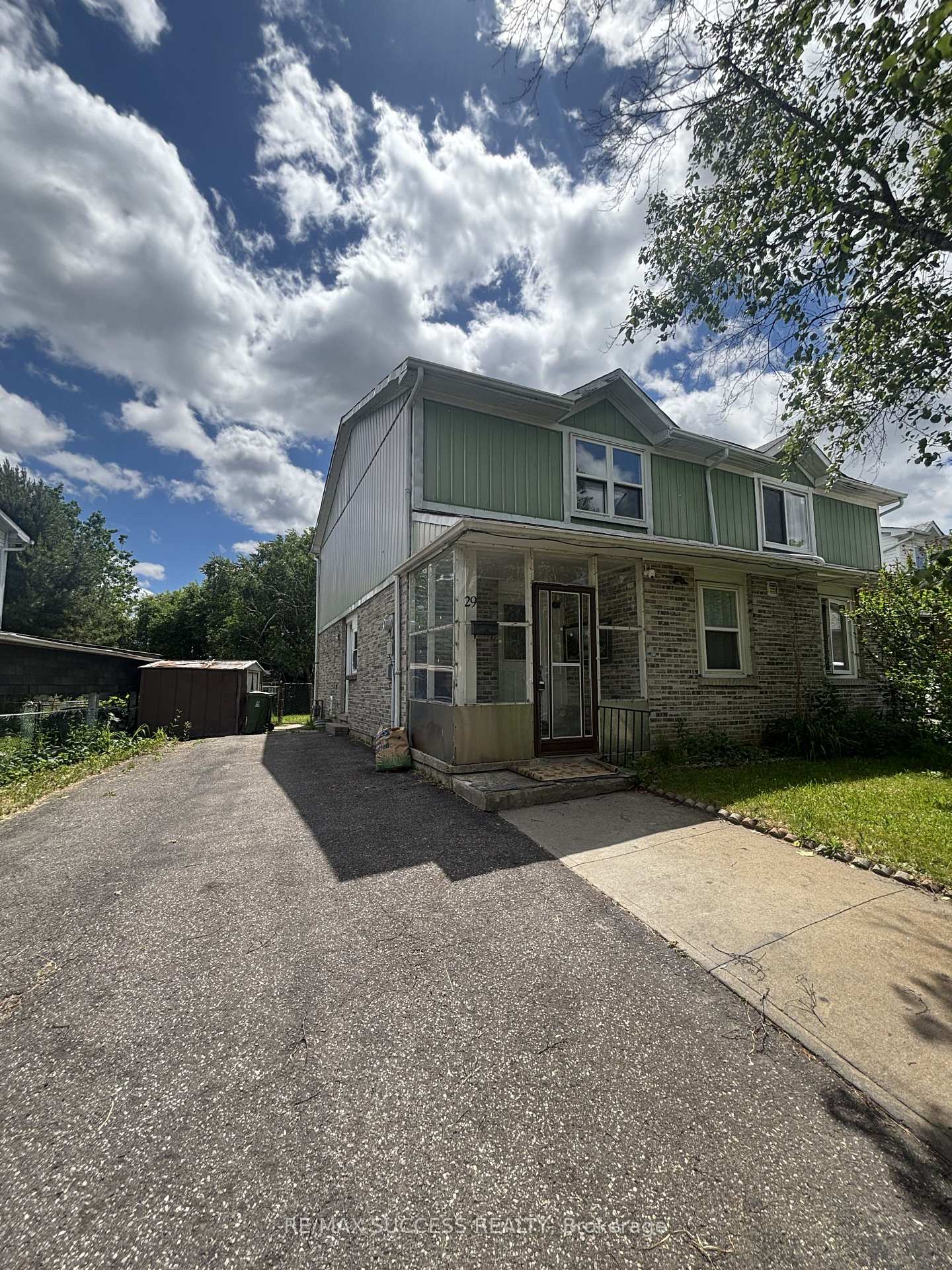 29 Horseley Hill Drive Toronto Ontario Canada Rent residential Sunil Angrish RE/MAX Success Realty, Brokerage*