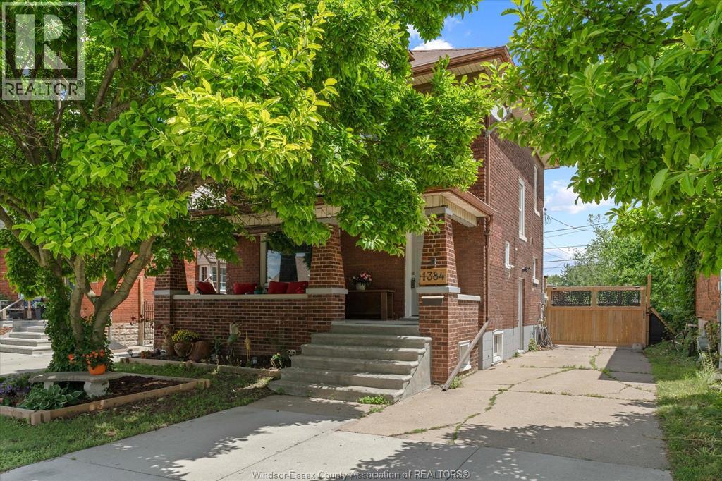 1384 PILLETTE ROAD Windsor Ontario Canada Sale residential Nevena Malivuk Right at Home Realty, Brokerage*