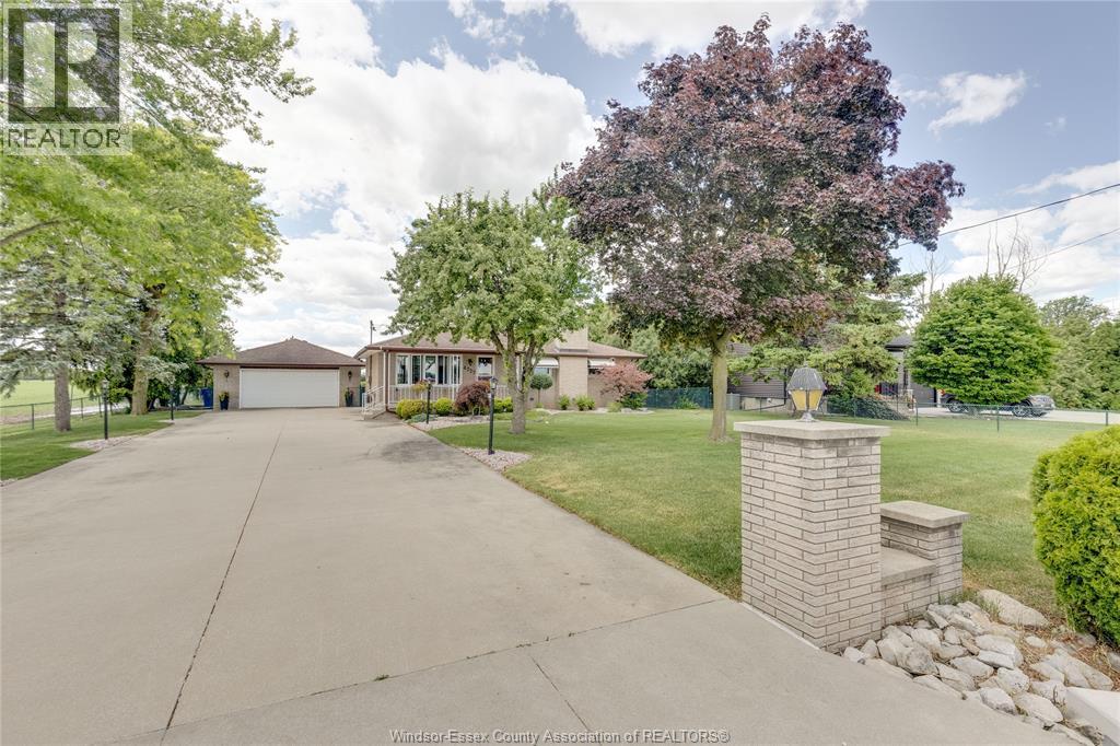 4727 8TH CONCESSION ROAD Windsor Ontario Canada Sale residential Nevena Malivuk Right at Home Realty, Brokerage*
