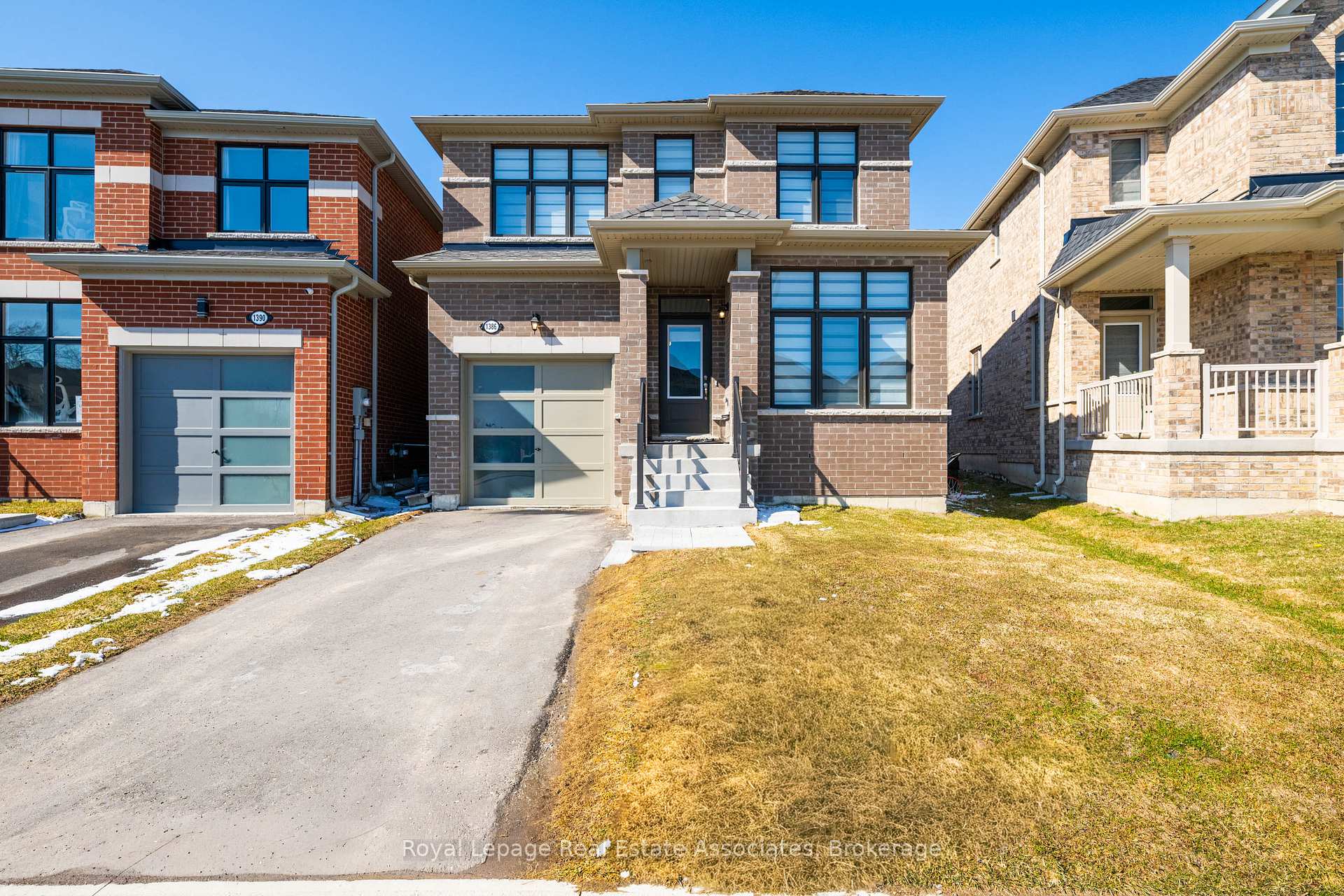 1386 Davis Loop Innisfil Ontario Canada Sale residential Mei Jin 金玫 Sutton Group Incentive Realty Inc.,Brokerage*
