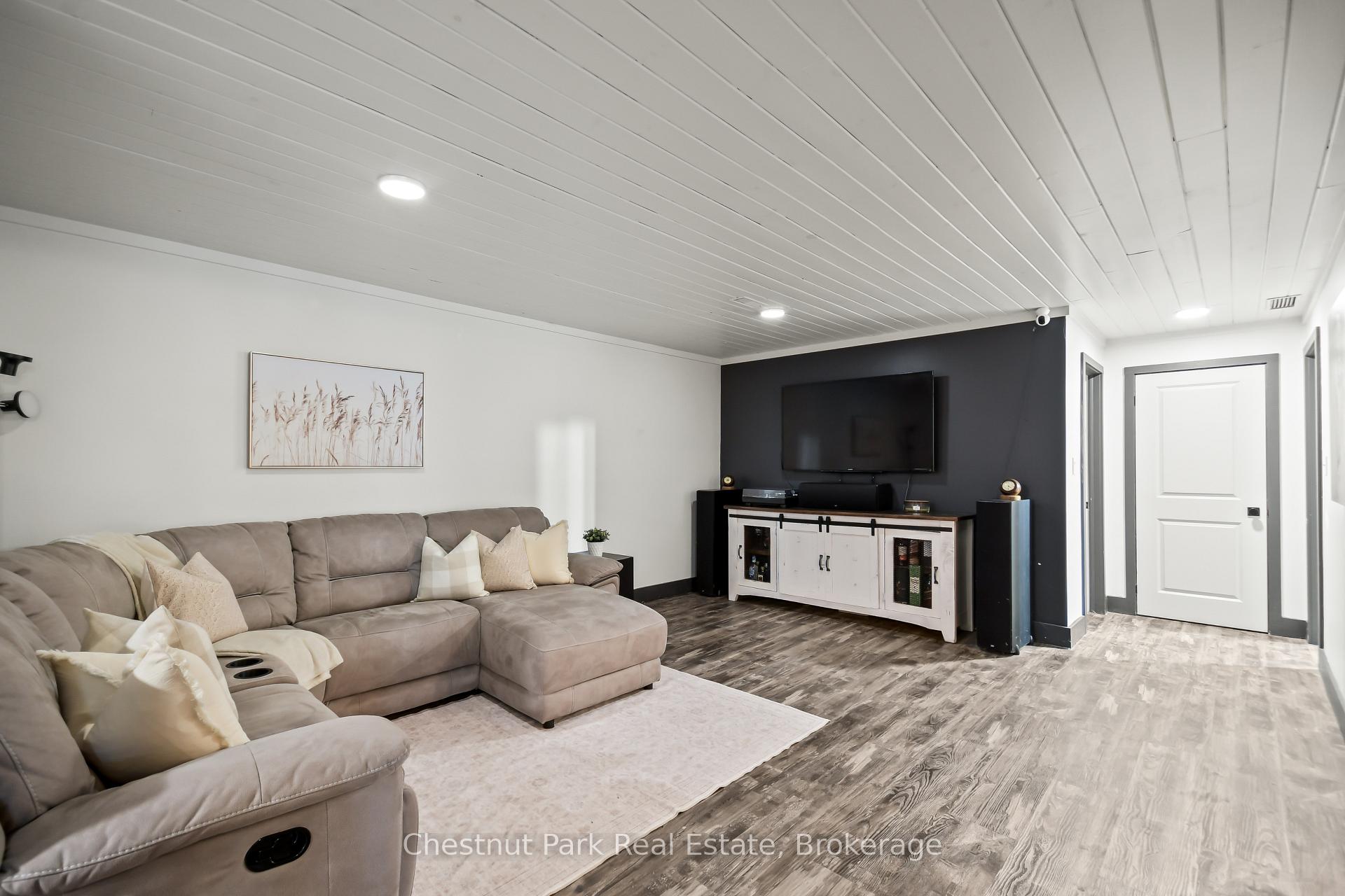 4 Bedroom Other's Image 31