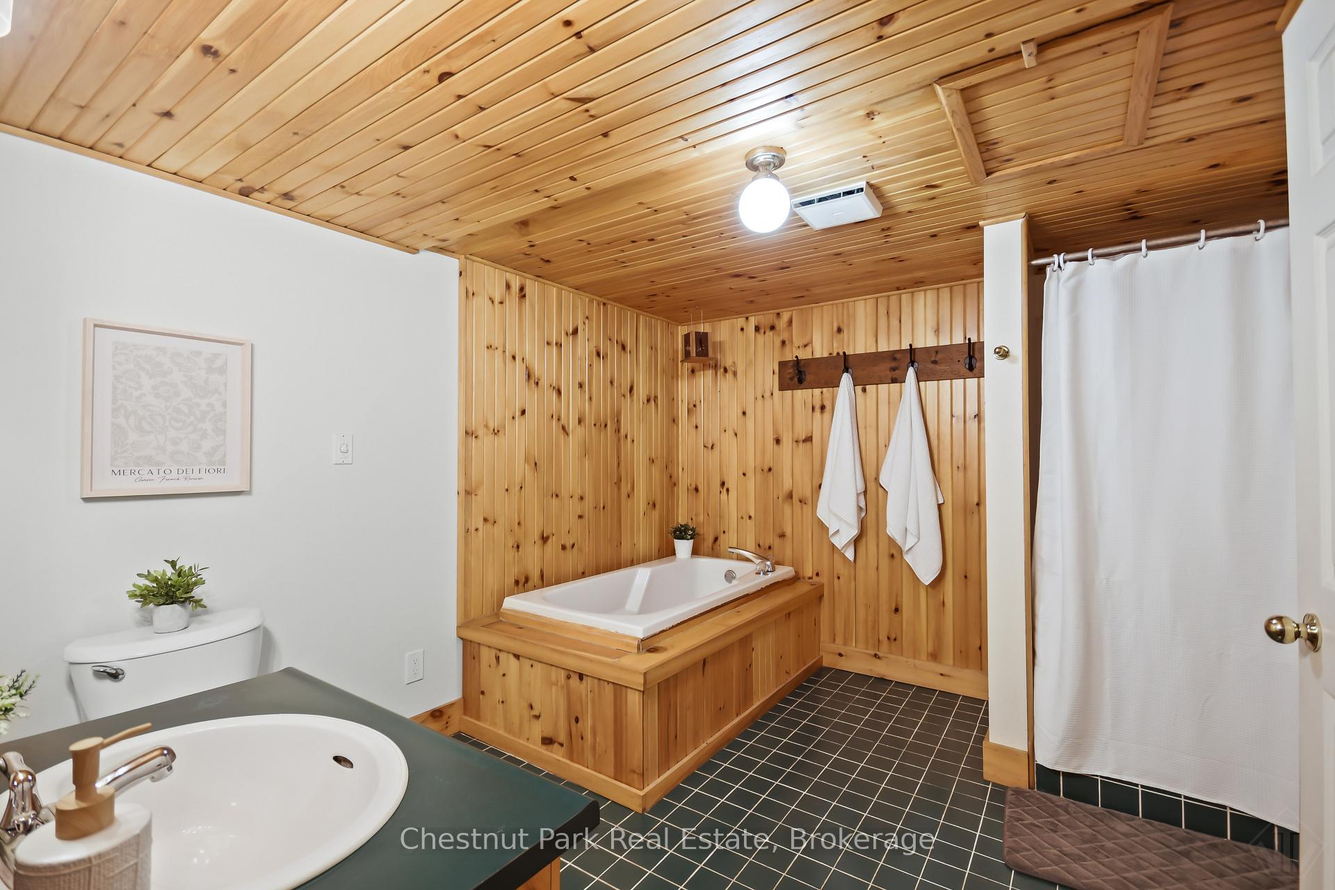4 Bedroom Other's Image 33