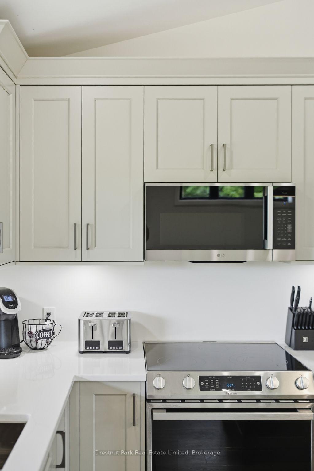 2 Bedroom Single Family Home/House's Image 9