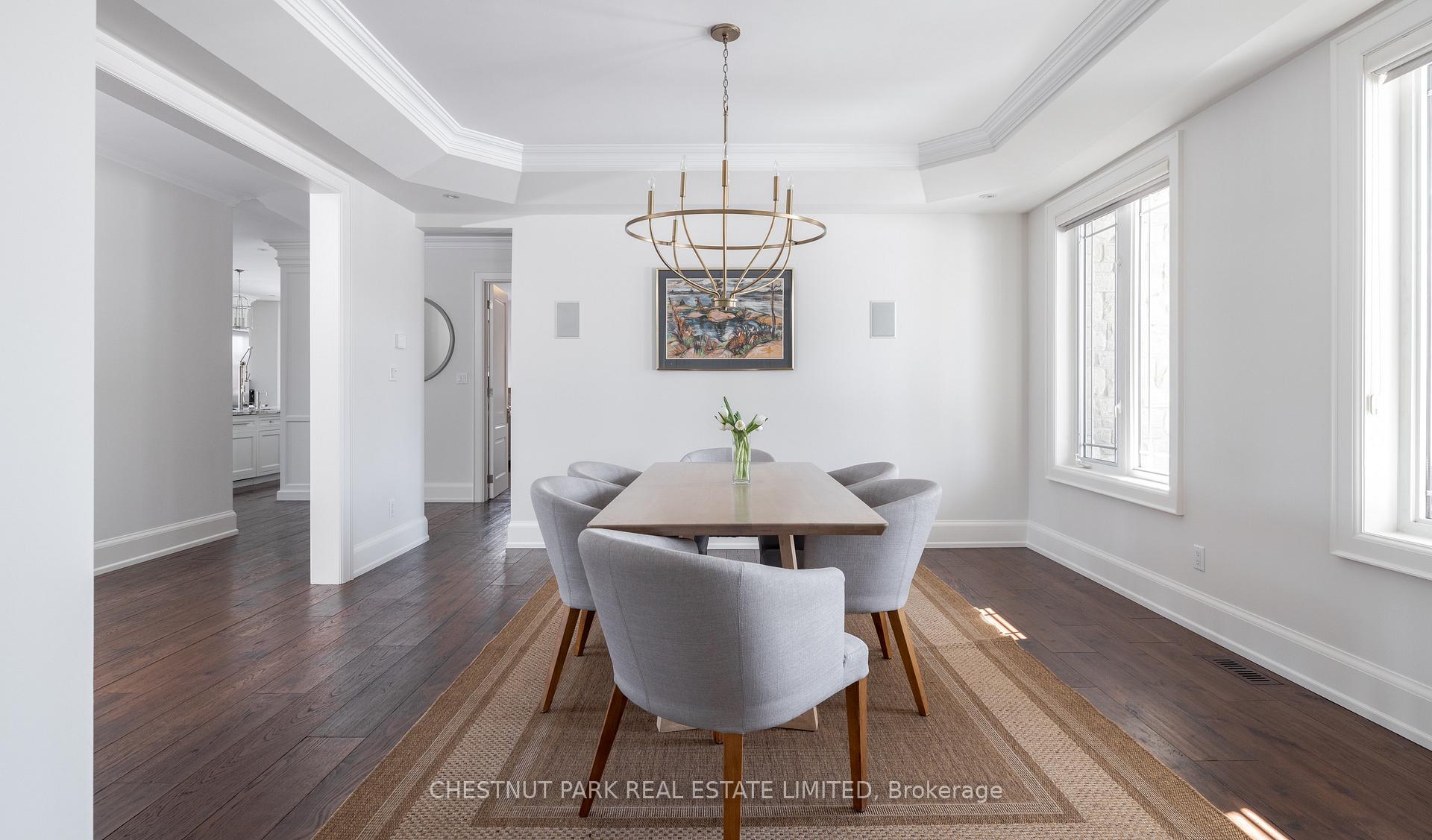 7 Bedroom Single Family Home/House's Image 11