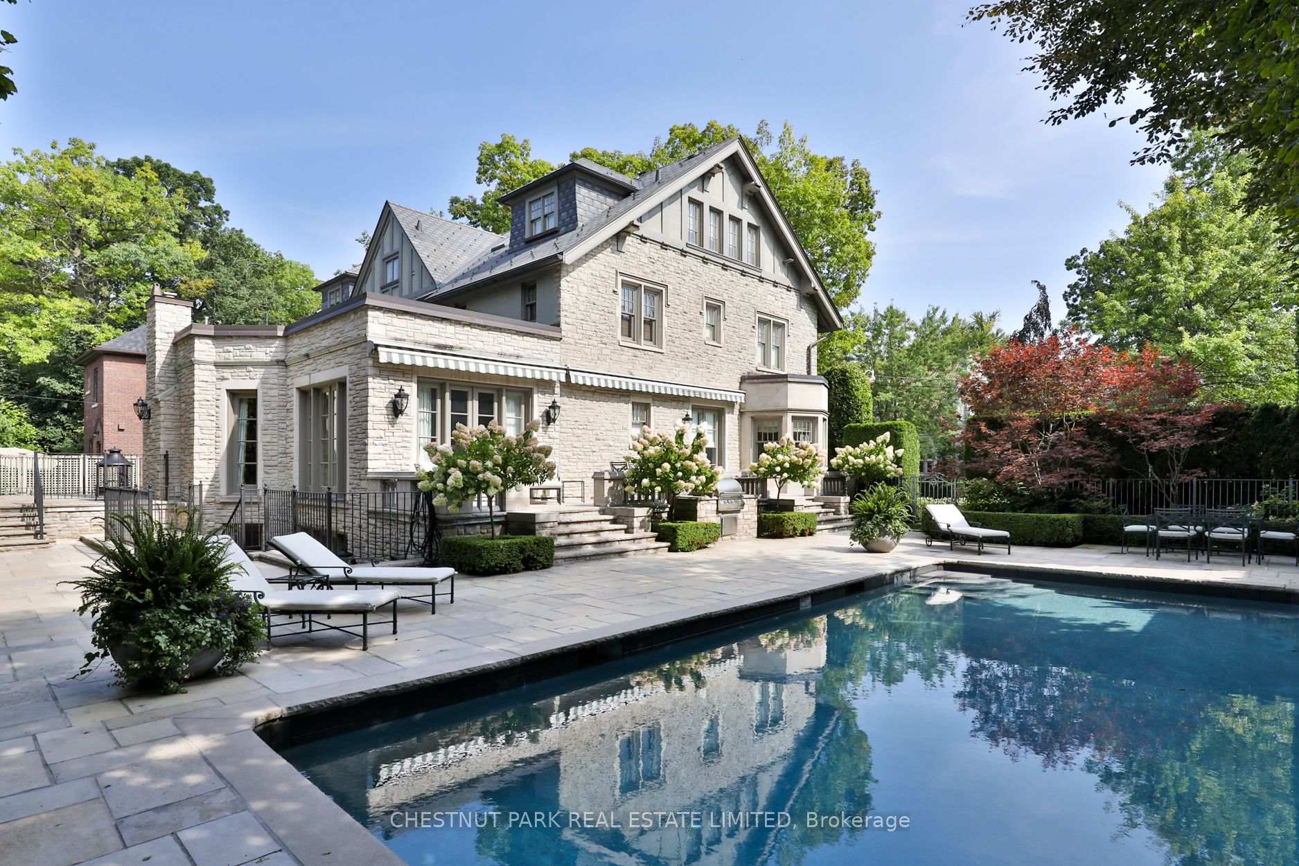 6 Bedroom Single Family Home/House's Image 47