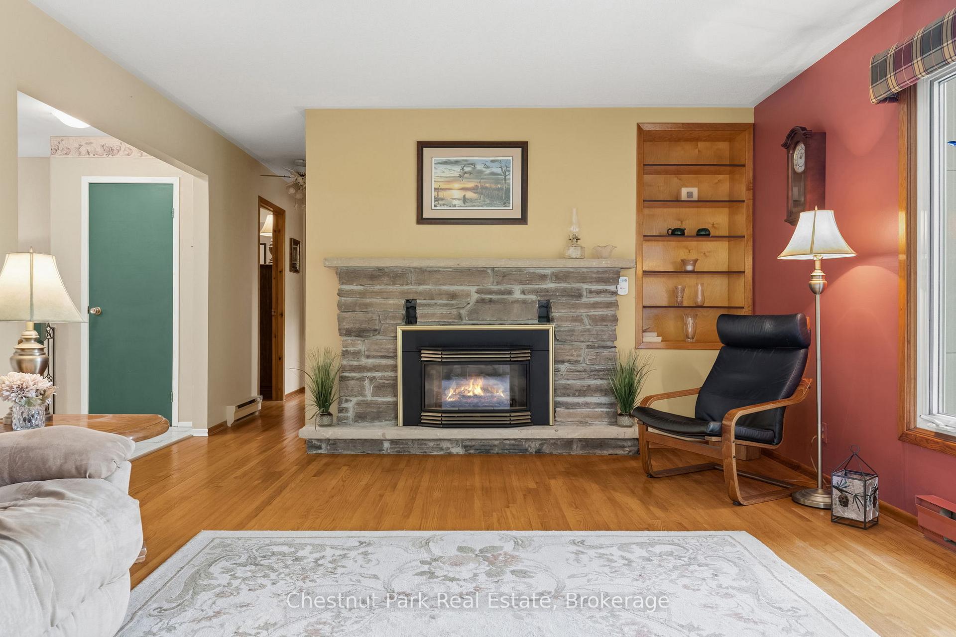 3 Bedroom Single Family Home/House's Image 9