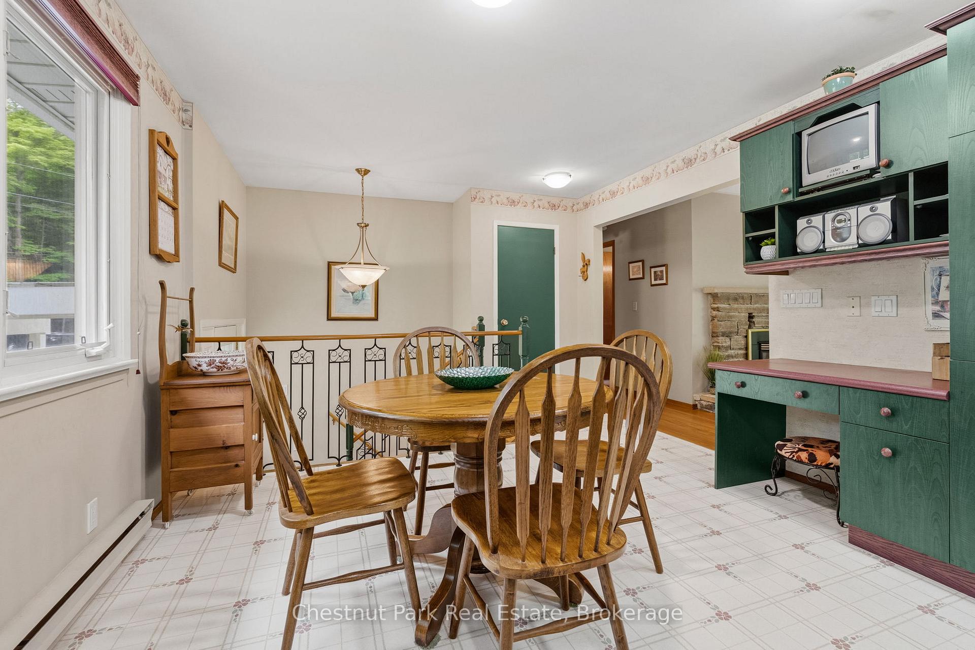 3 Bedroom Single Family Home/House's Image 12