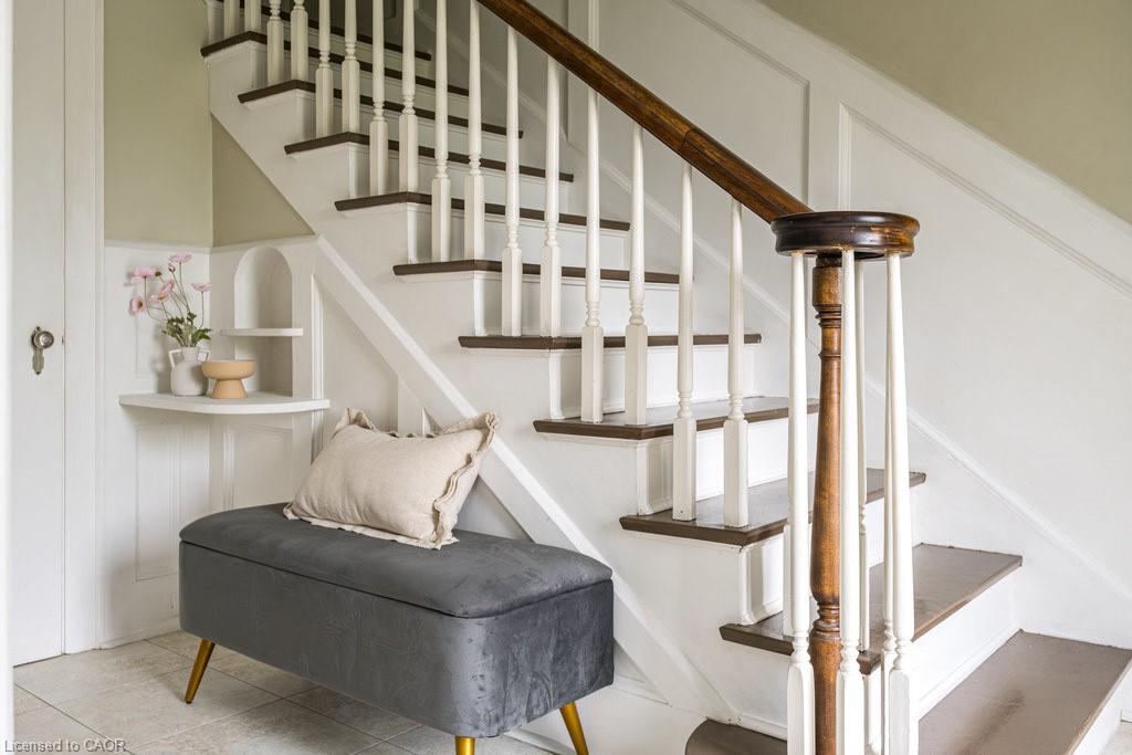 4 Bedroom Single Family Home/House's Image 3