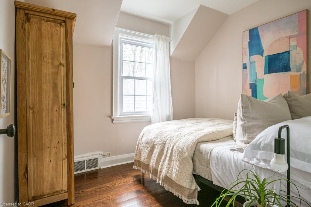 4 Bedroom Single Family Home/House's Image 31