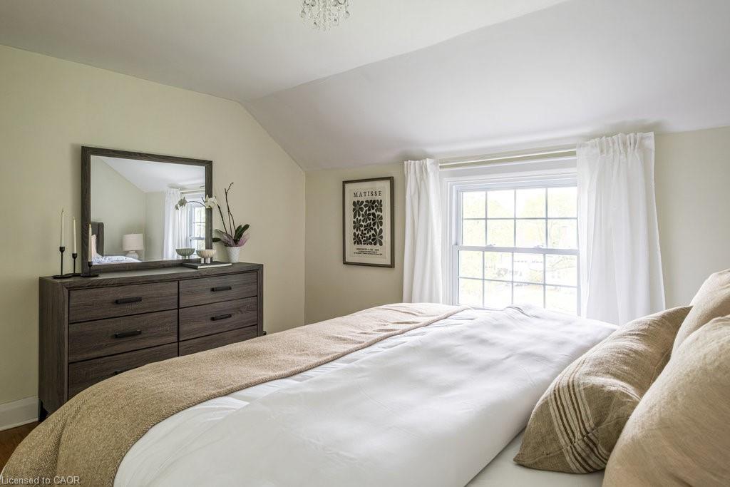 4 Bedroom Single Family Home/House's Image 27