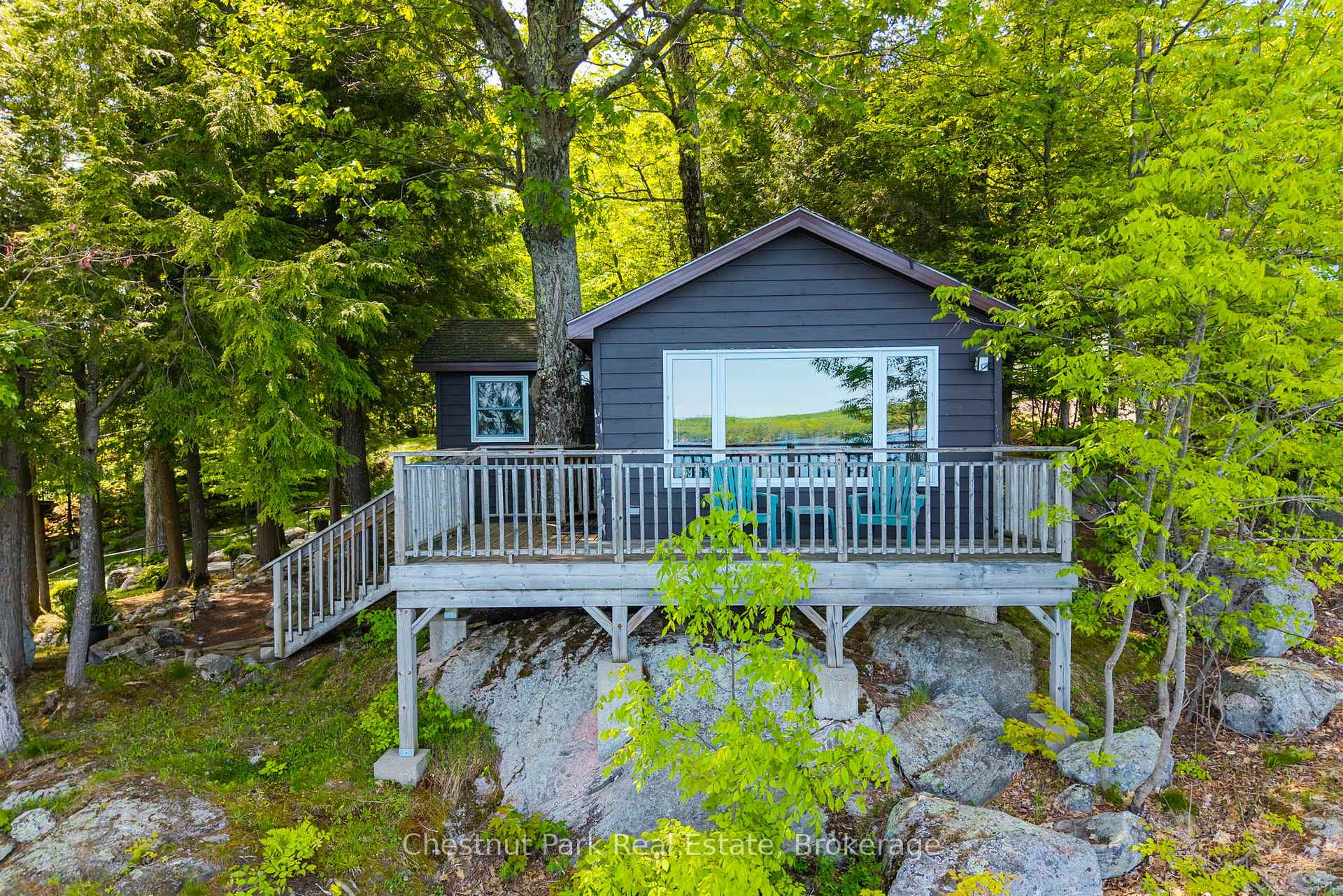 6 Bedroom Single Family Home/House's Image 31