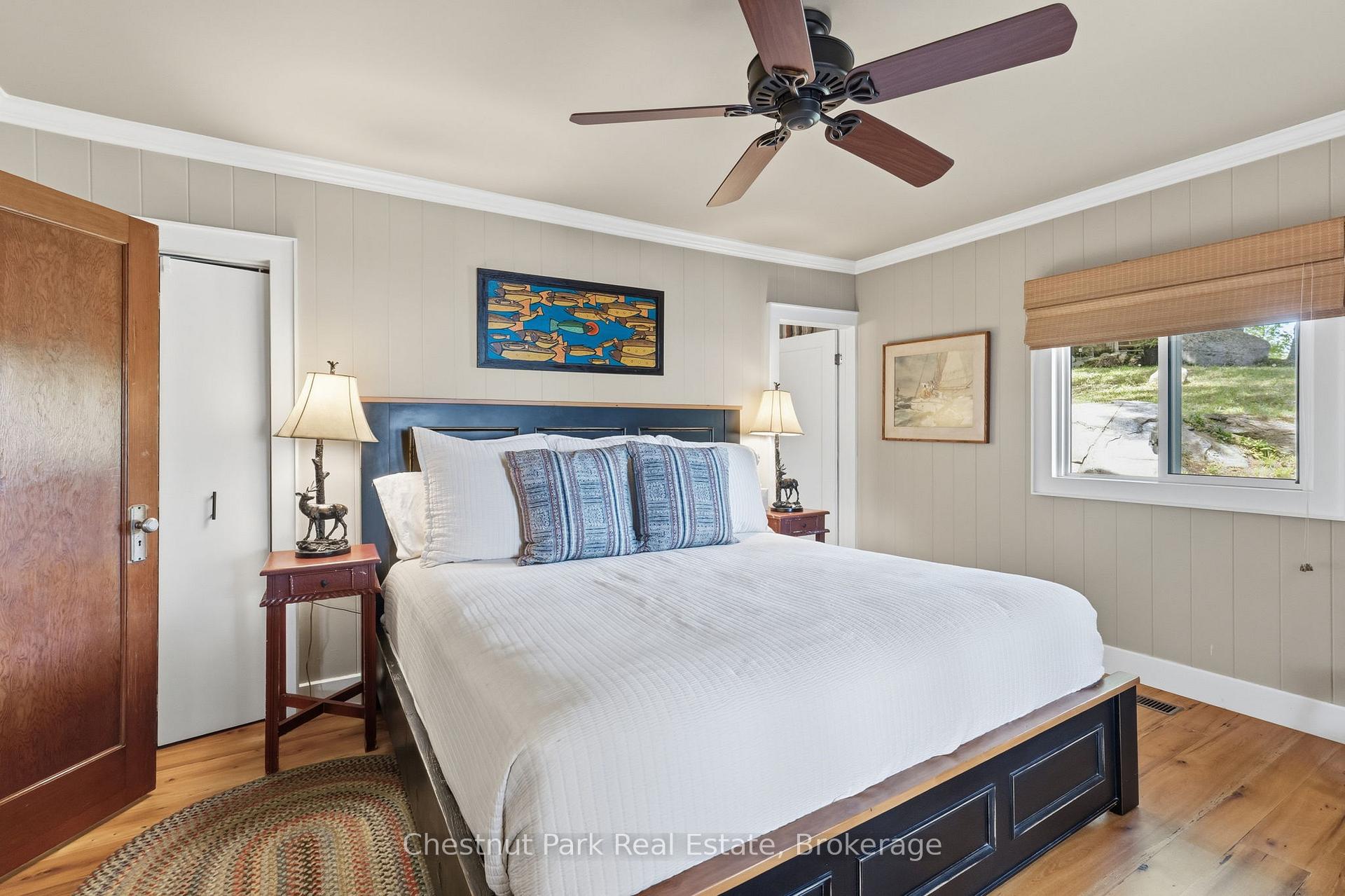 6 Bedroom Single Family Home/House's Image 25