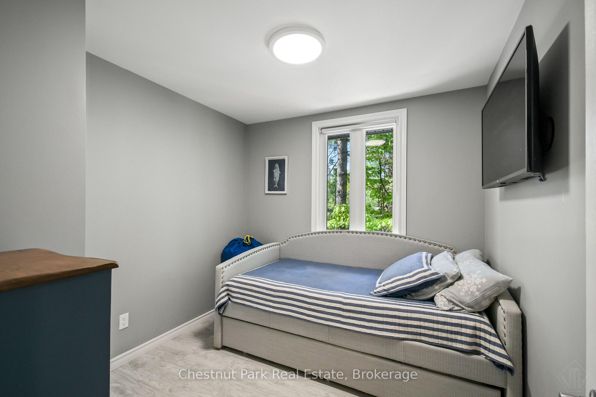 3 Bedroom Single Family Home/House's Image 14