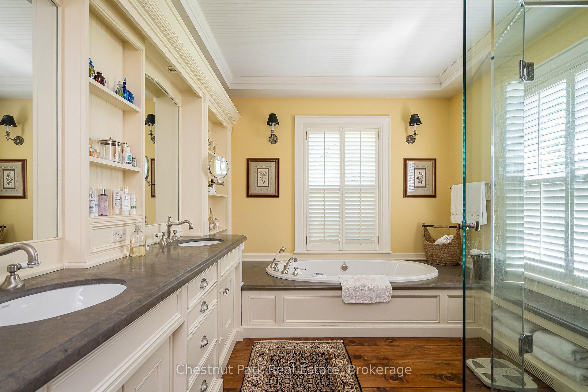 6 Bedroom Other's Image 27