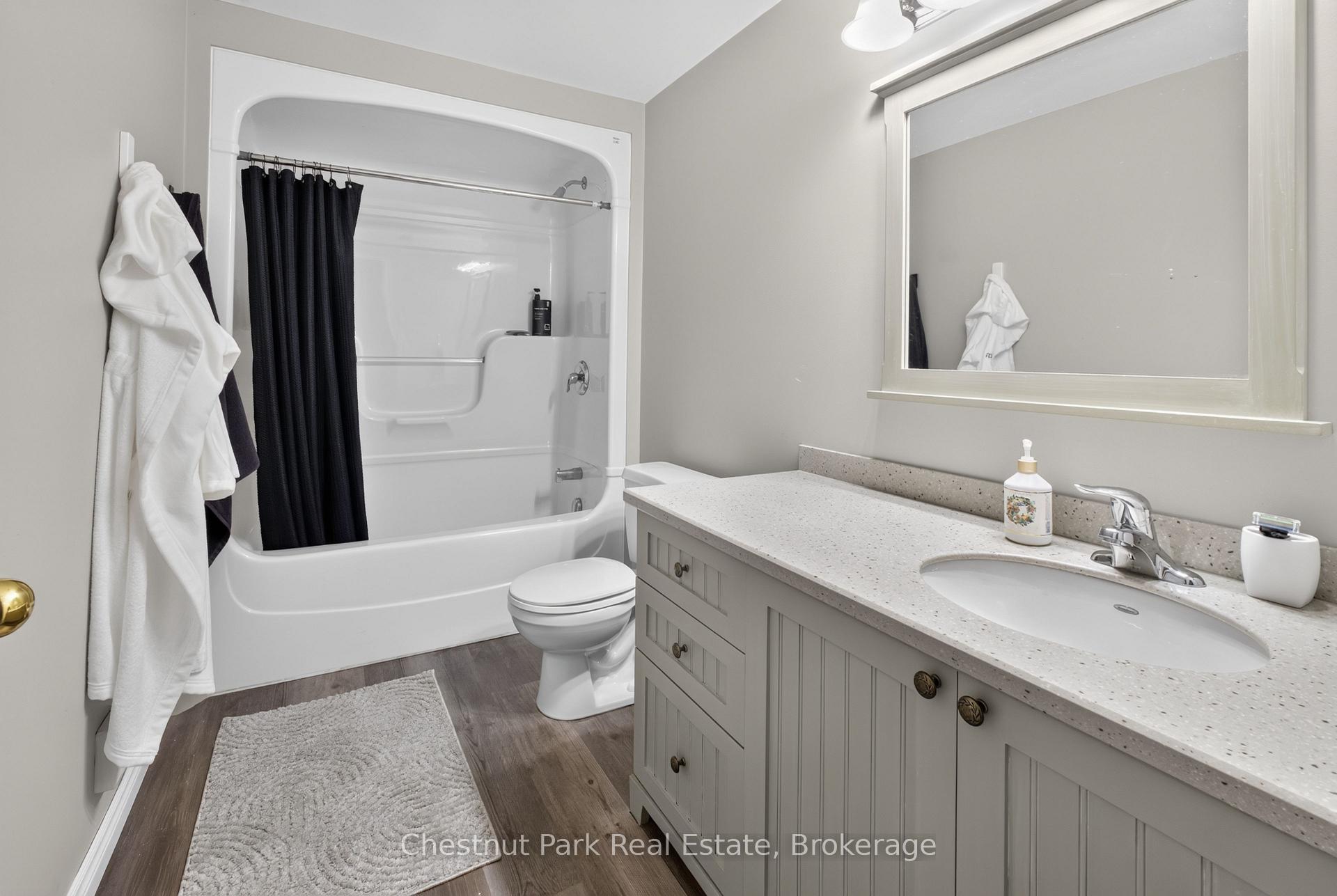 5 Bedroom Single Family Home/House's Image 21