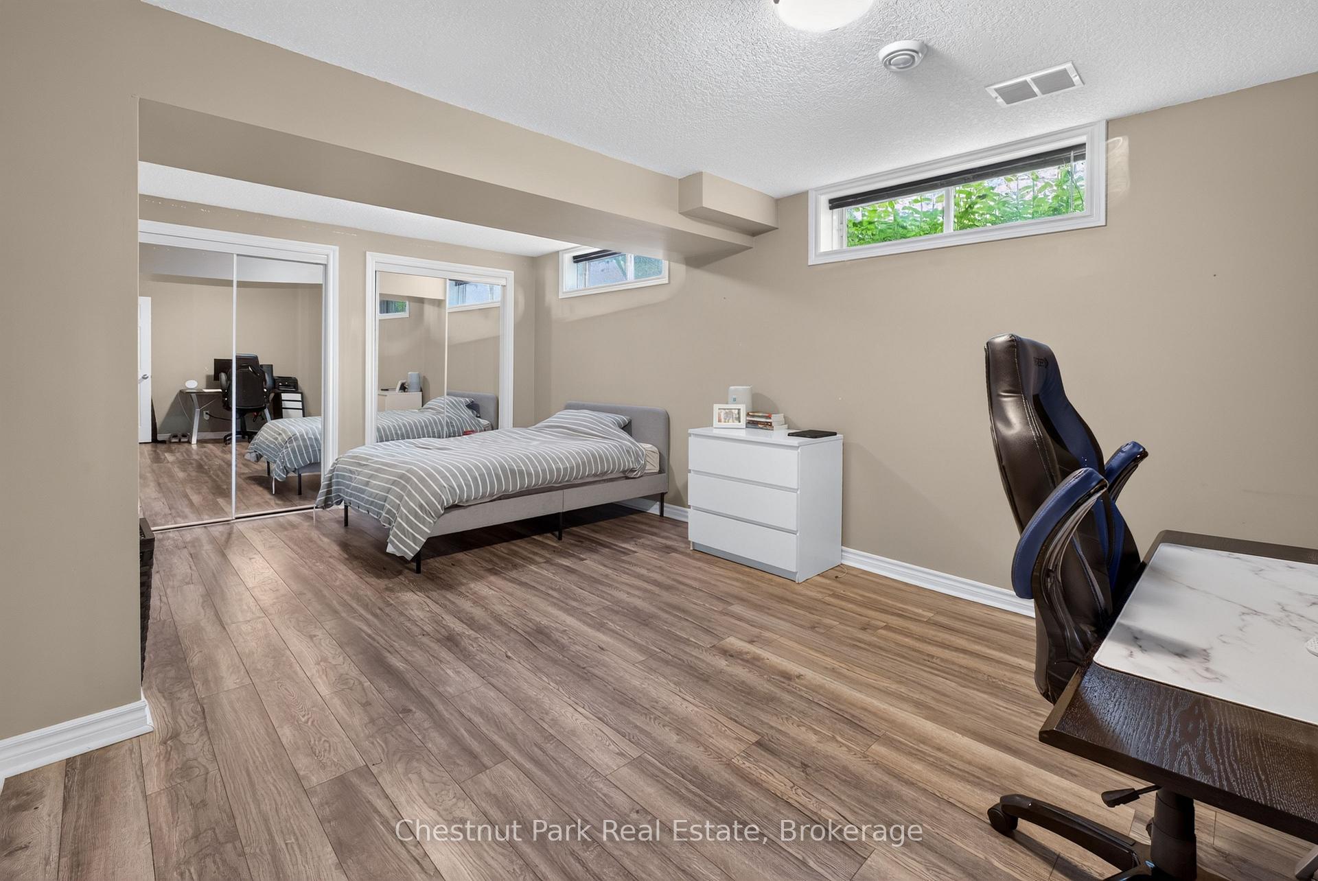 5 Bedroom Single Family Home/House's Image 20