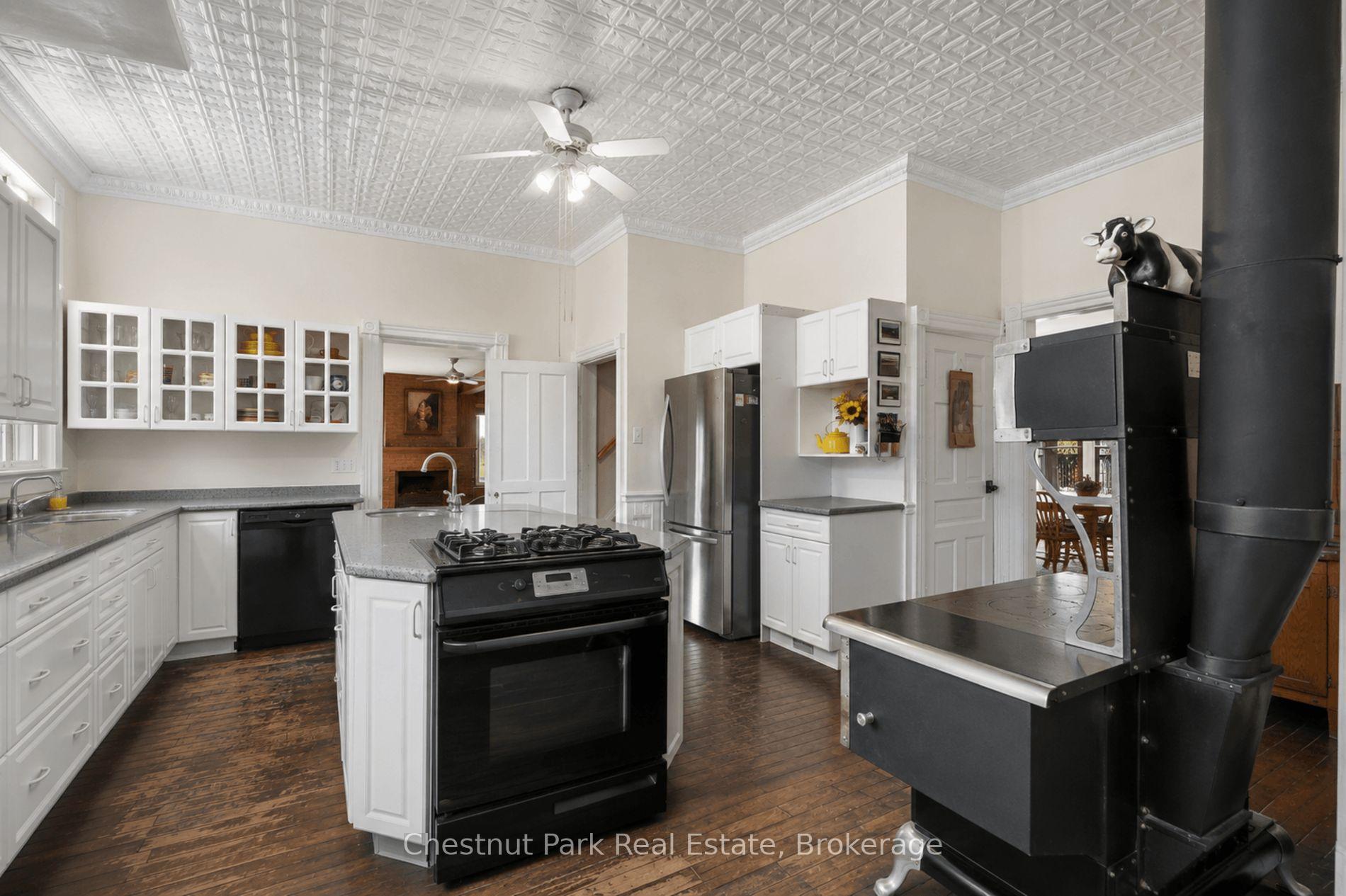 5 Bedroom Other's Image 8