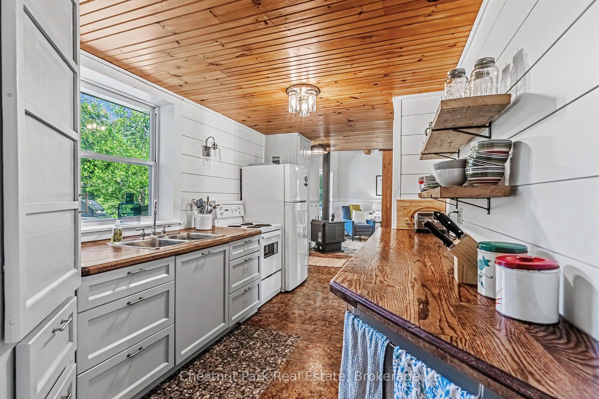 2 Bedroom Single Family Home/House's Image 15