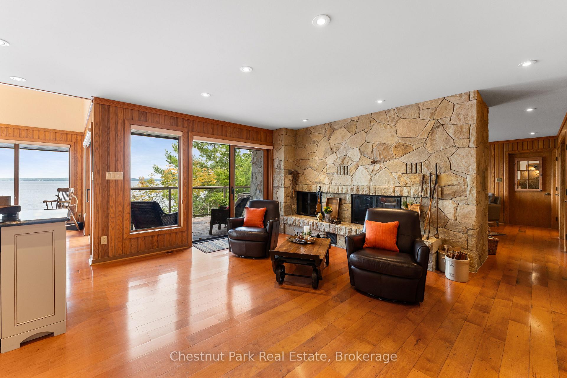 5 Bedroom Single Family Home/House's Image 10