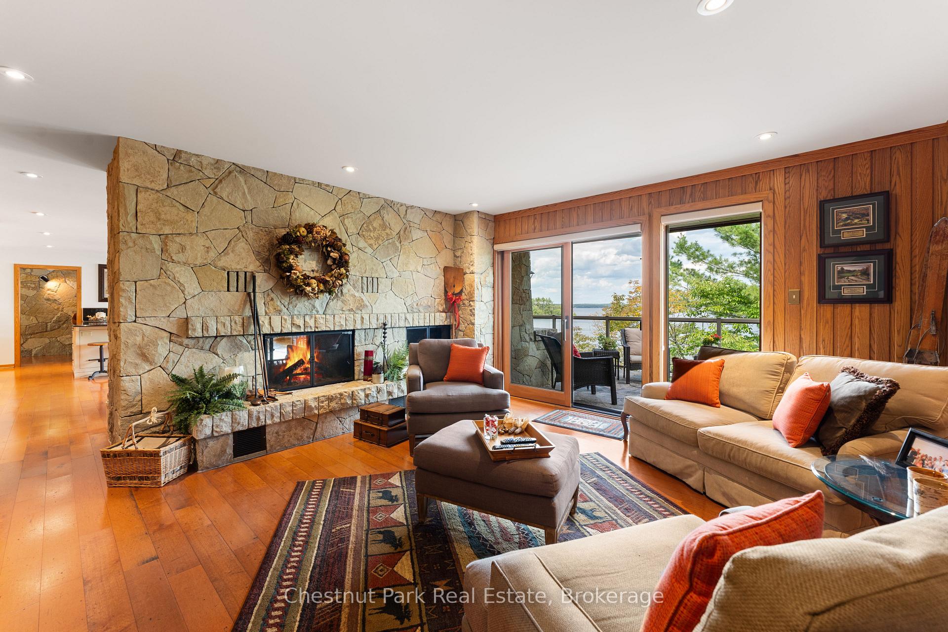 5 Bedroom Single Family Home/House's Image 4