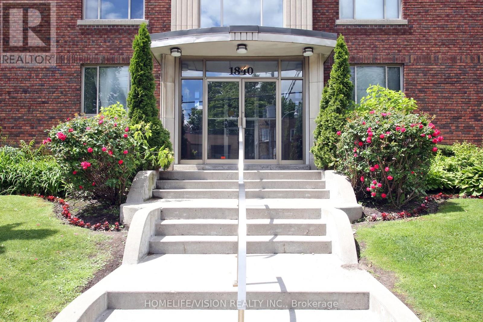 Unit # B1 - 1840 Bathurst Street Toronto Ontario Canada Sale residential Welcome To Realtor Doctor RE/MAX Ultimate Realty Inc., Brokerage *