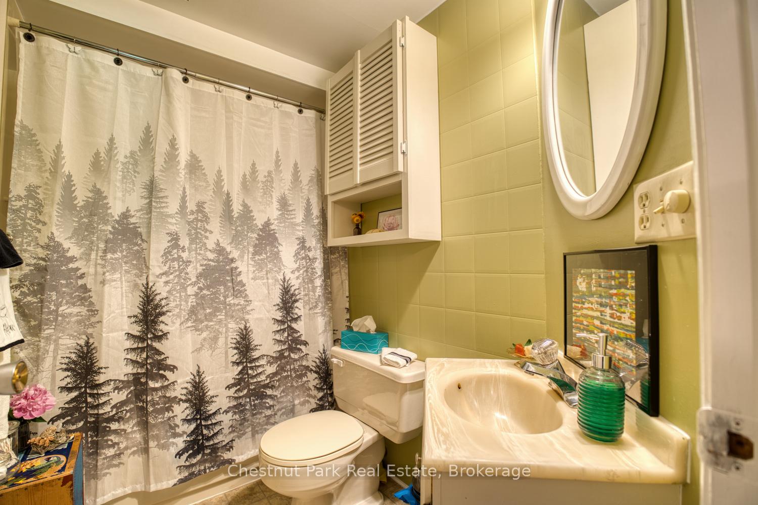 4 Bedroom Single Family Home/House's Image 16