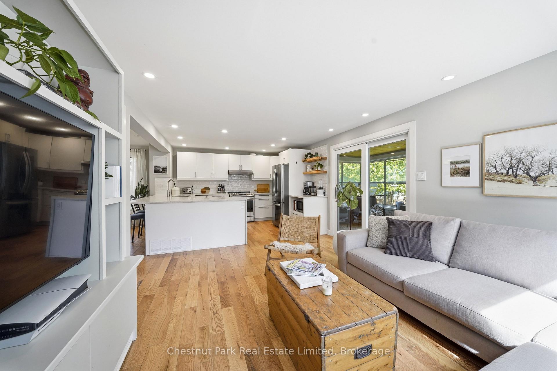 3 Bedroom Single Family Home/House's Image 14