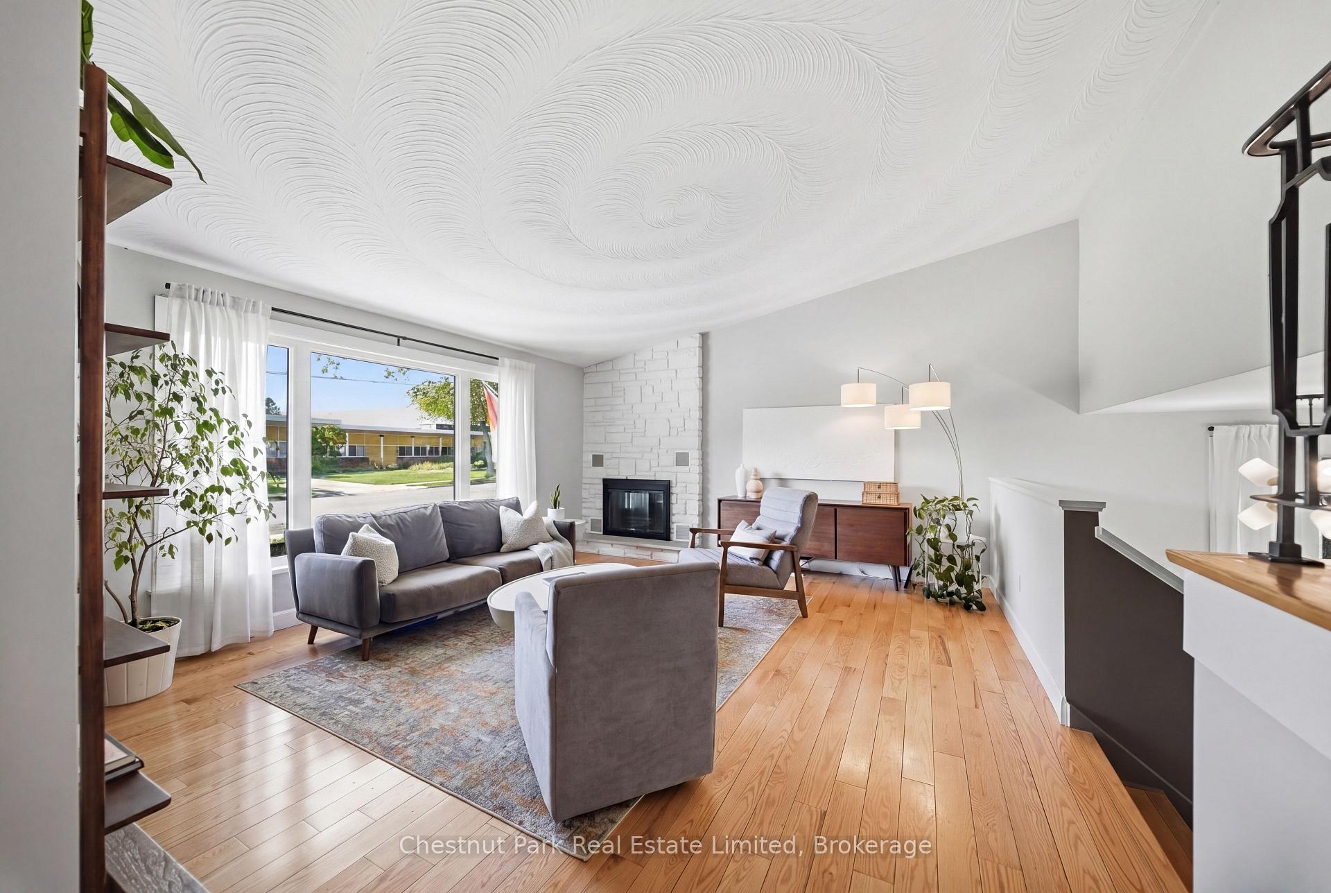 3 Bedroom Single Family Home/House's Image 3