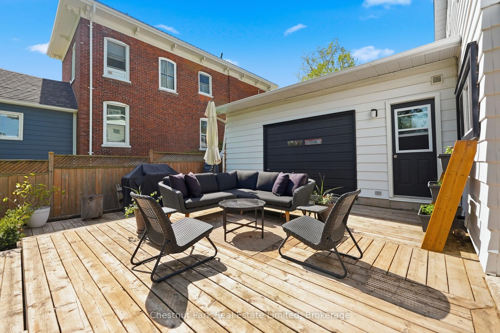 3 Bedroom Single Family Home/House's Image 32