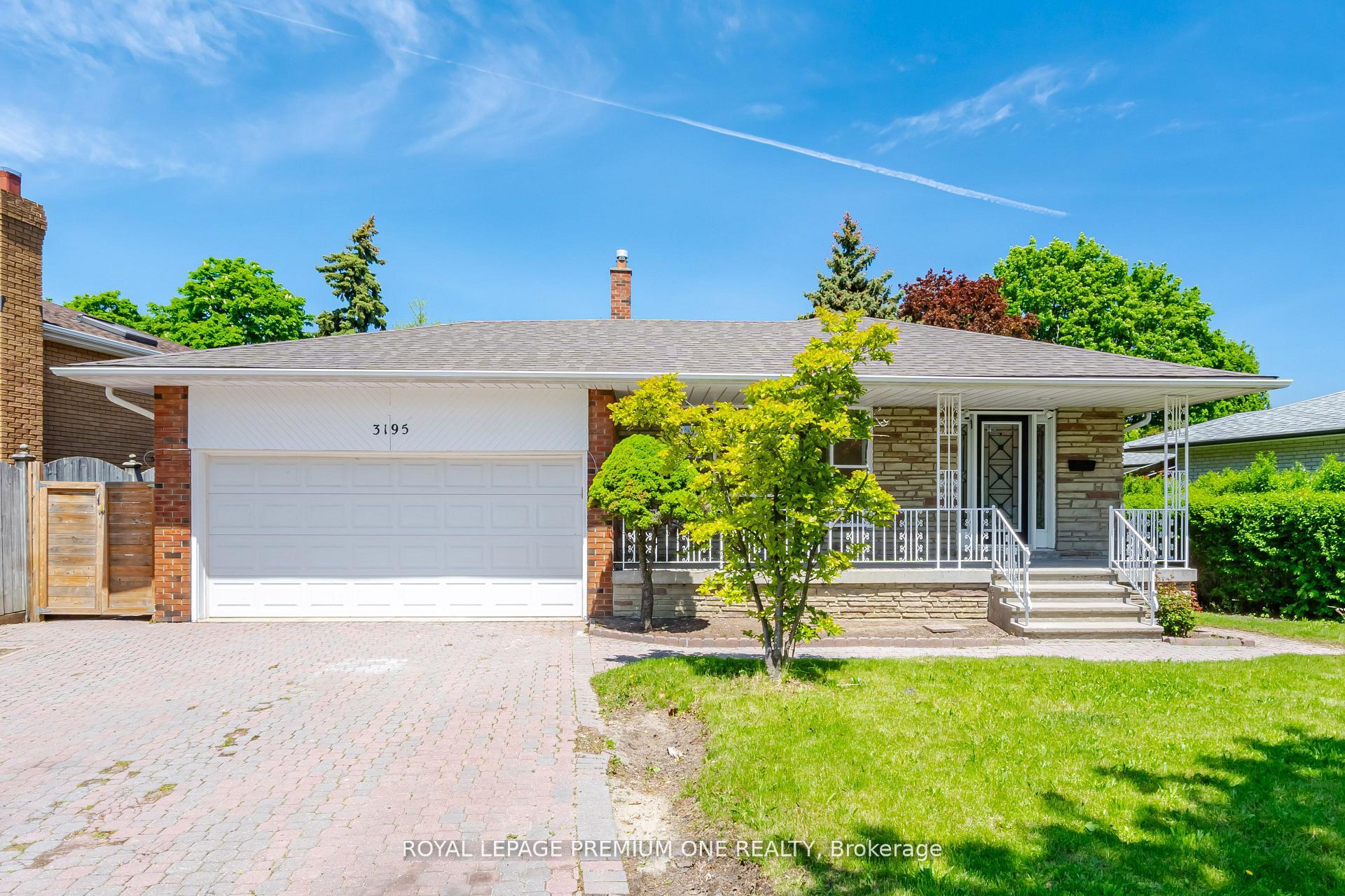 3195 Golden Orchard Drive Mississauga Ontario Canada Sale residential   Royal LePage Premium One Realty, Brokerage*
