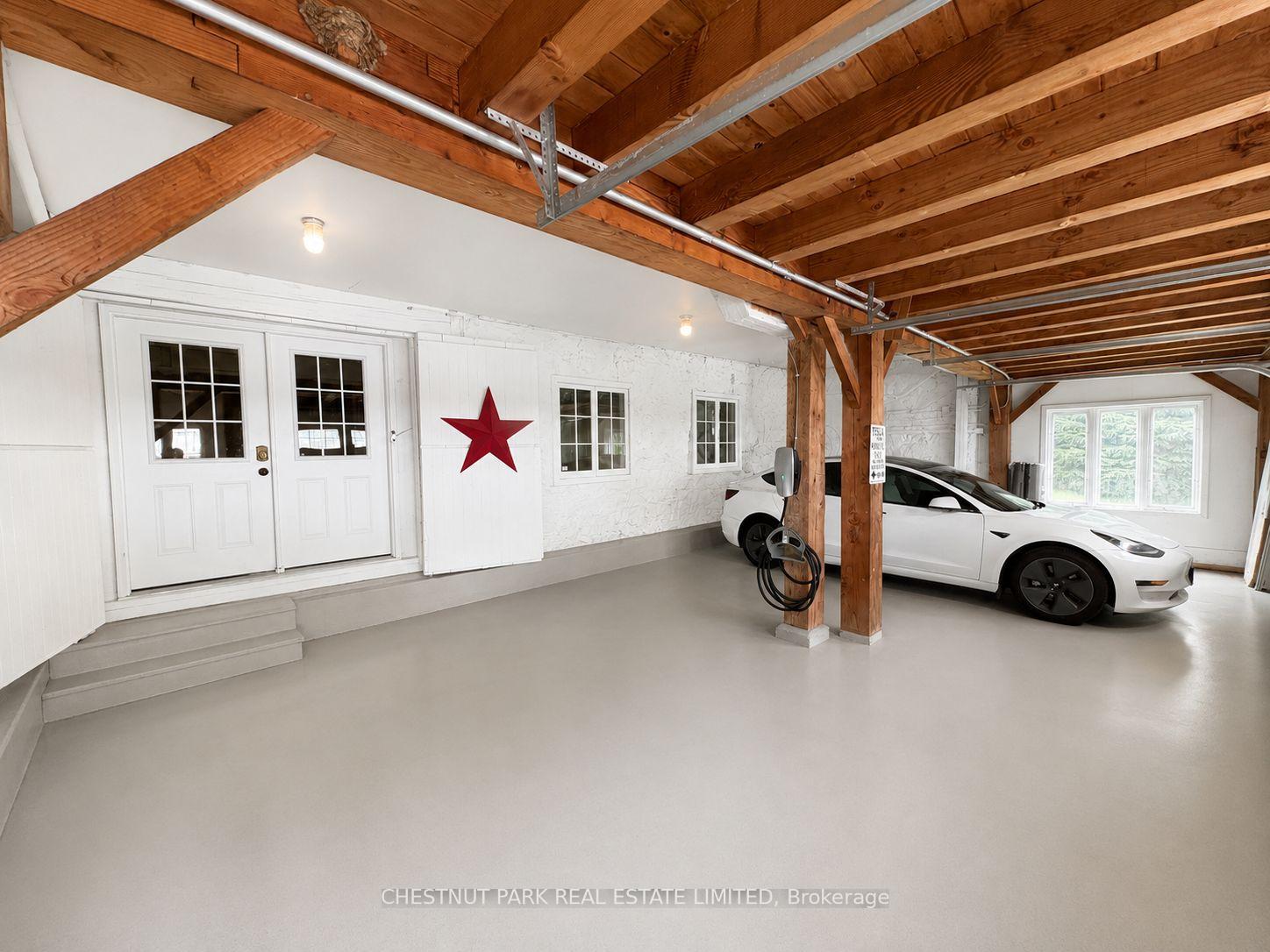 4 Bedroom Single Family Home/House's Image 28