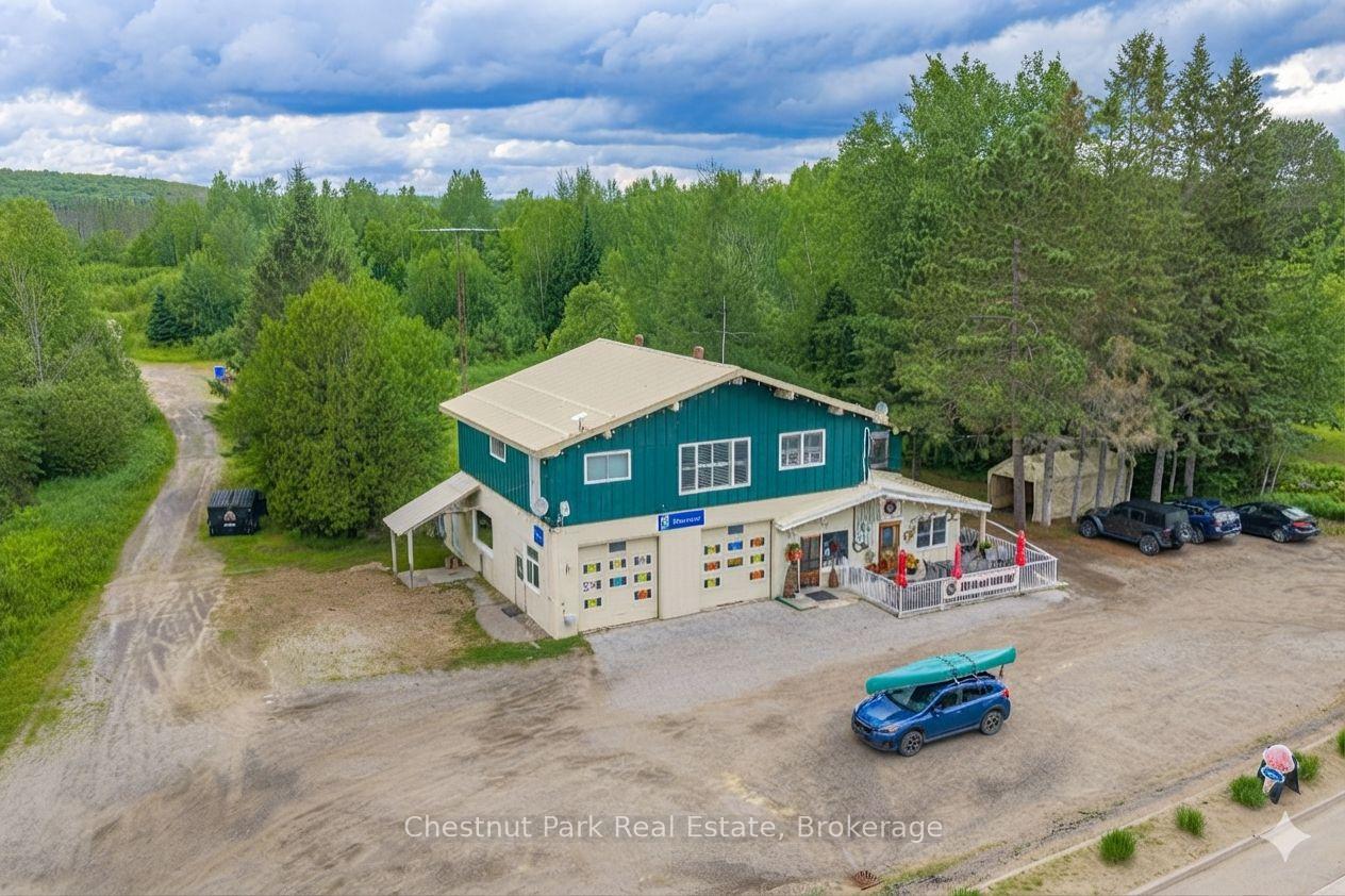 5 Bedroom Single Family Home/House's Image 33