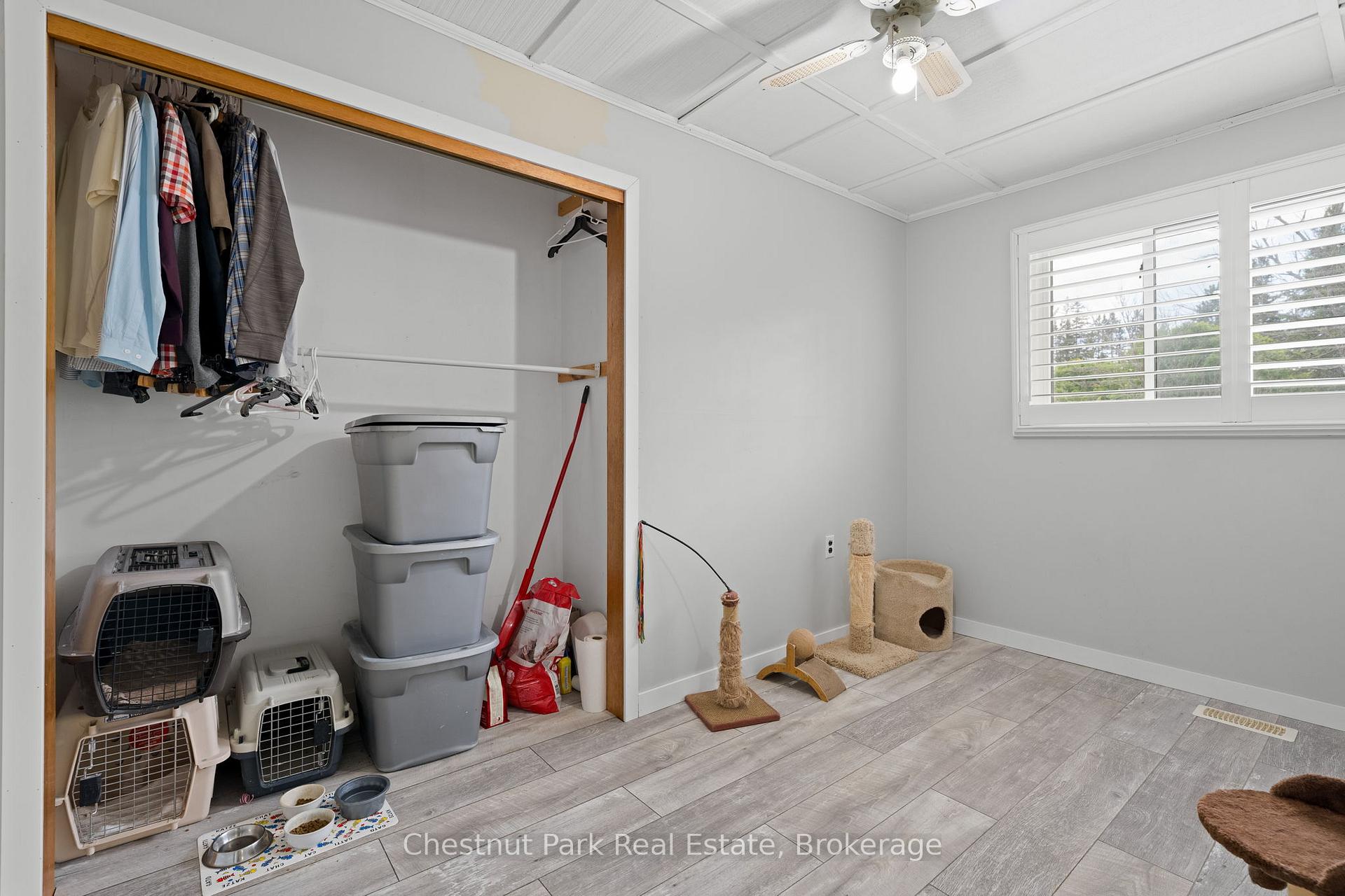 5 Bedroom Single Family Home/House's Image 11