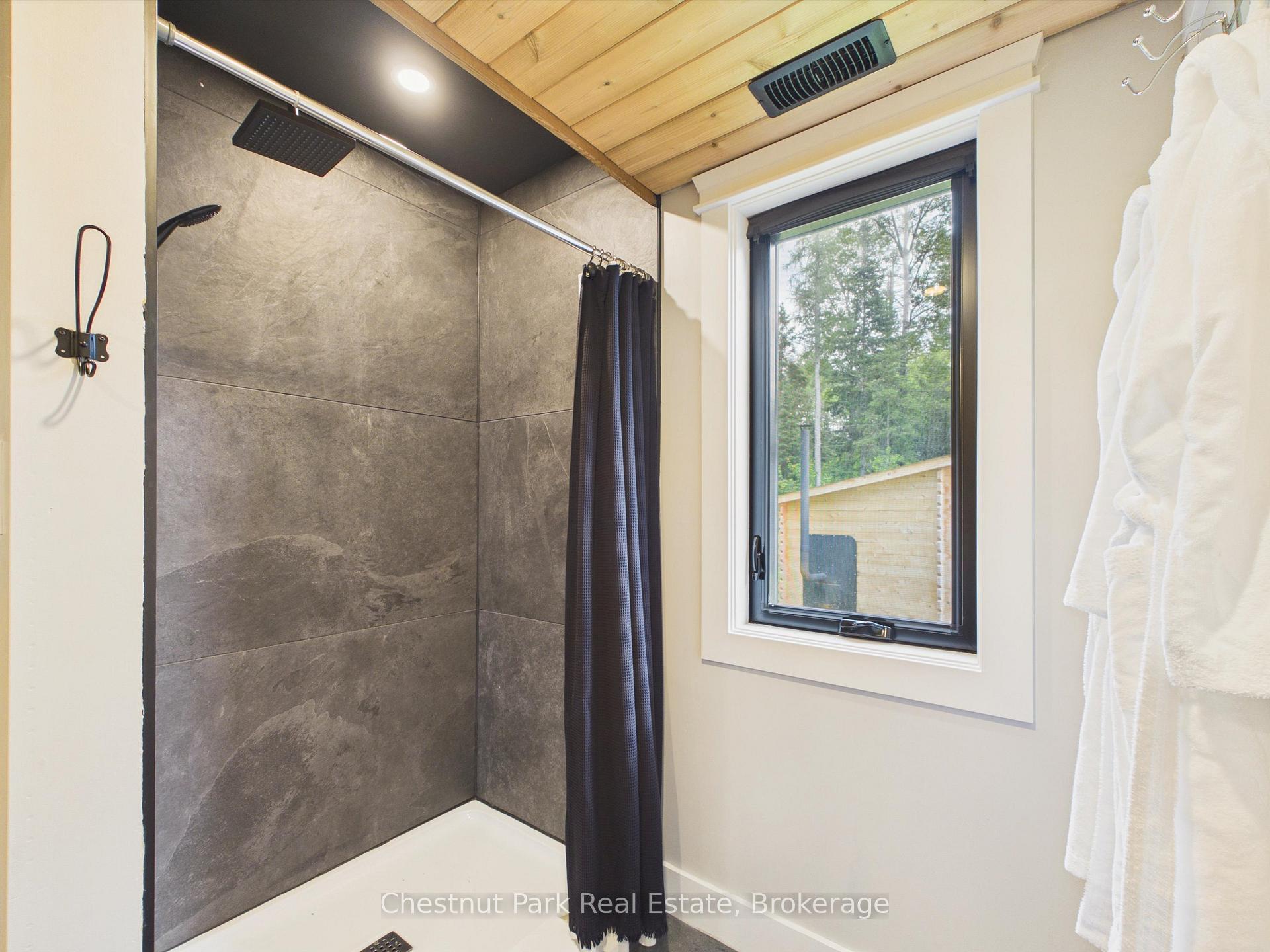 2 Bedroom Single Family Home/House's Image 20