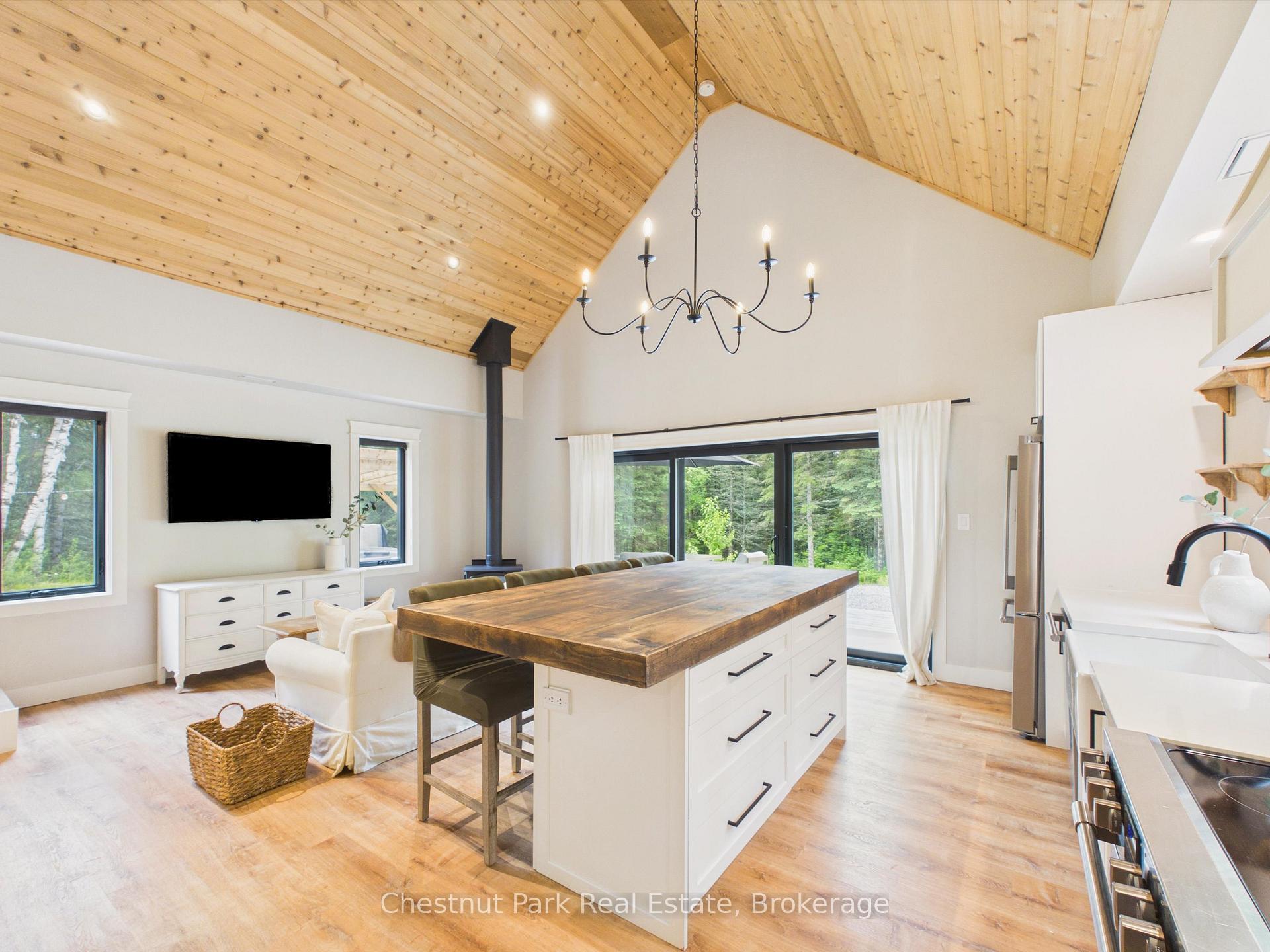 2 Bedroom Single Family Home/House's Image 3