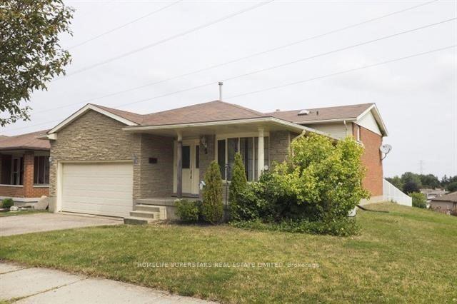 2 Hoddle Crescent Kitchener Ontario Canada Rent residential SHERI GAERTNER RE/MAX REAL ESTATE CENTRE INC., BROKERAGE