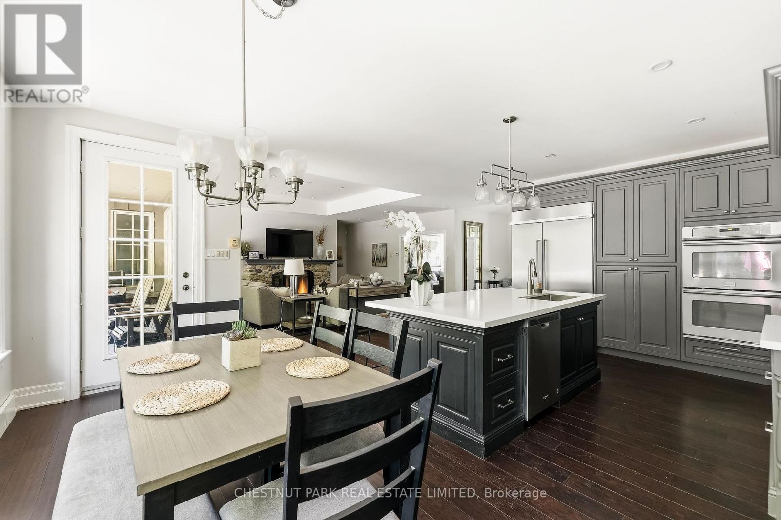 5 Bedroom Single Family Home/House's Image 11