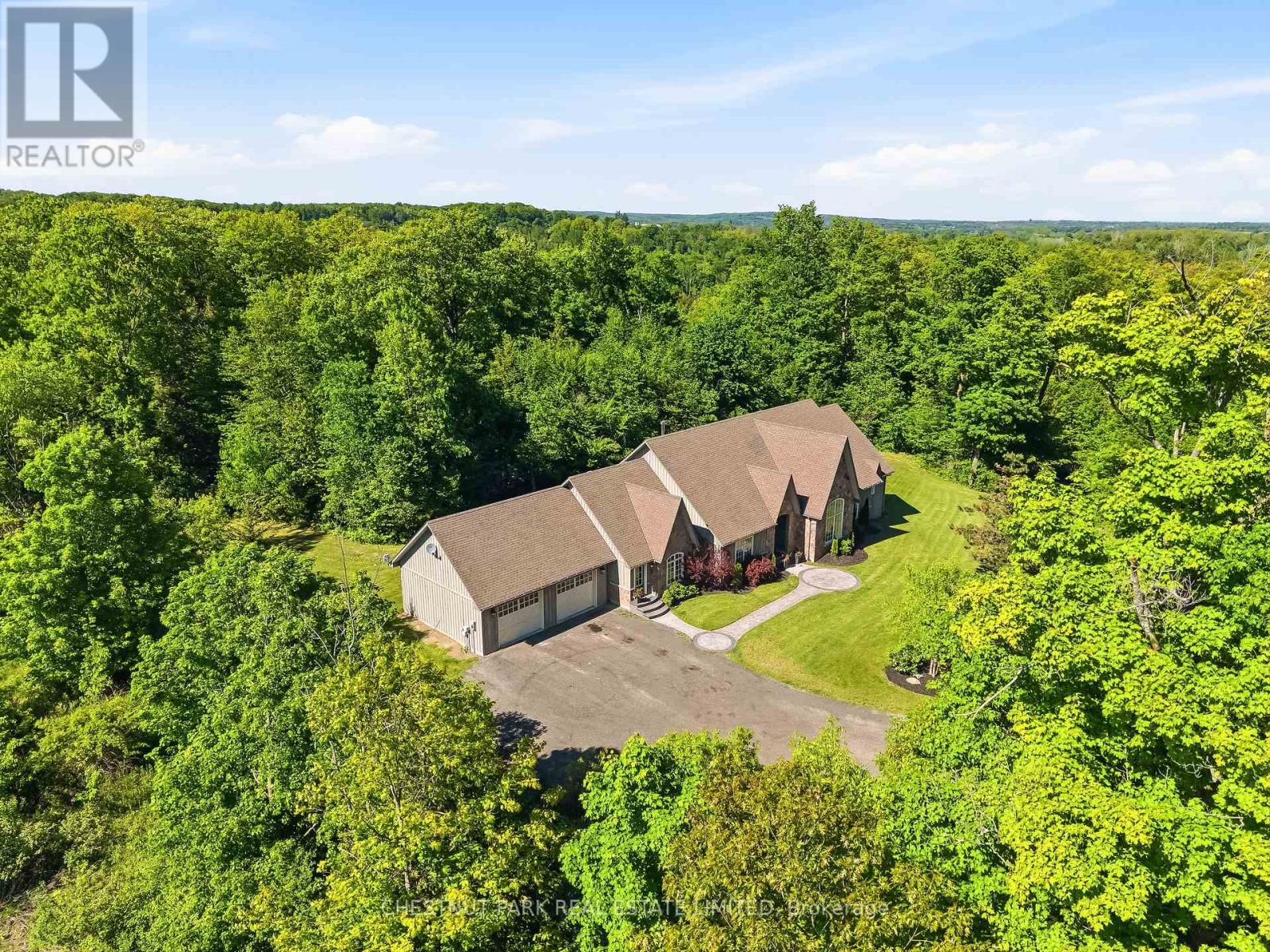 5 Bedroom Single Family Home/House's Image 39